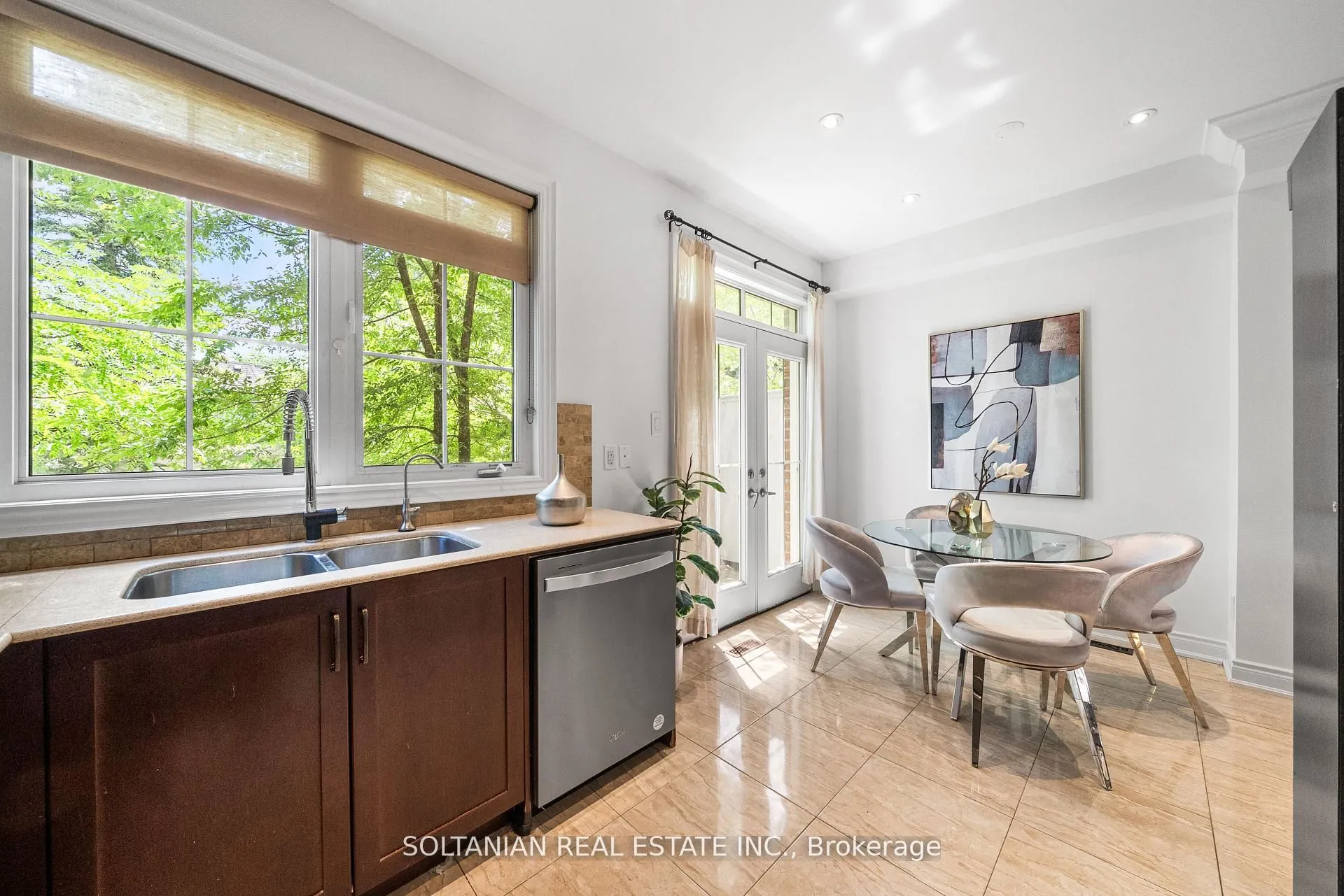 25 Slingsby Lane