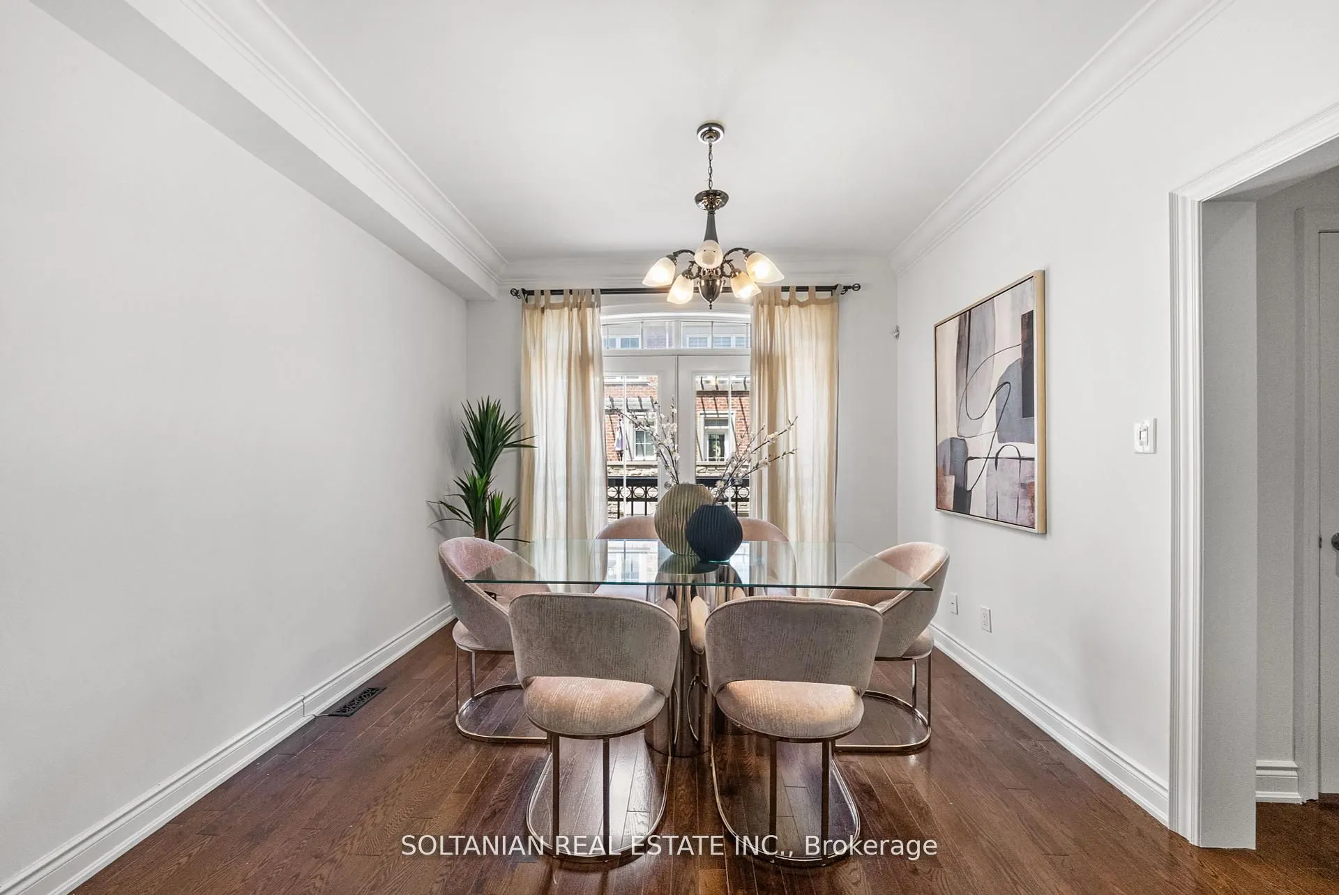 25 Slingsby Lane