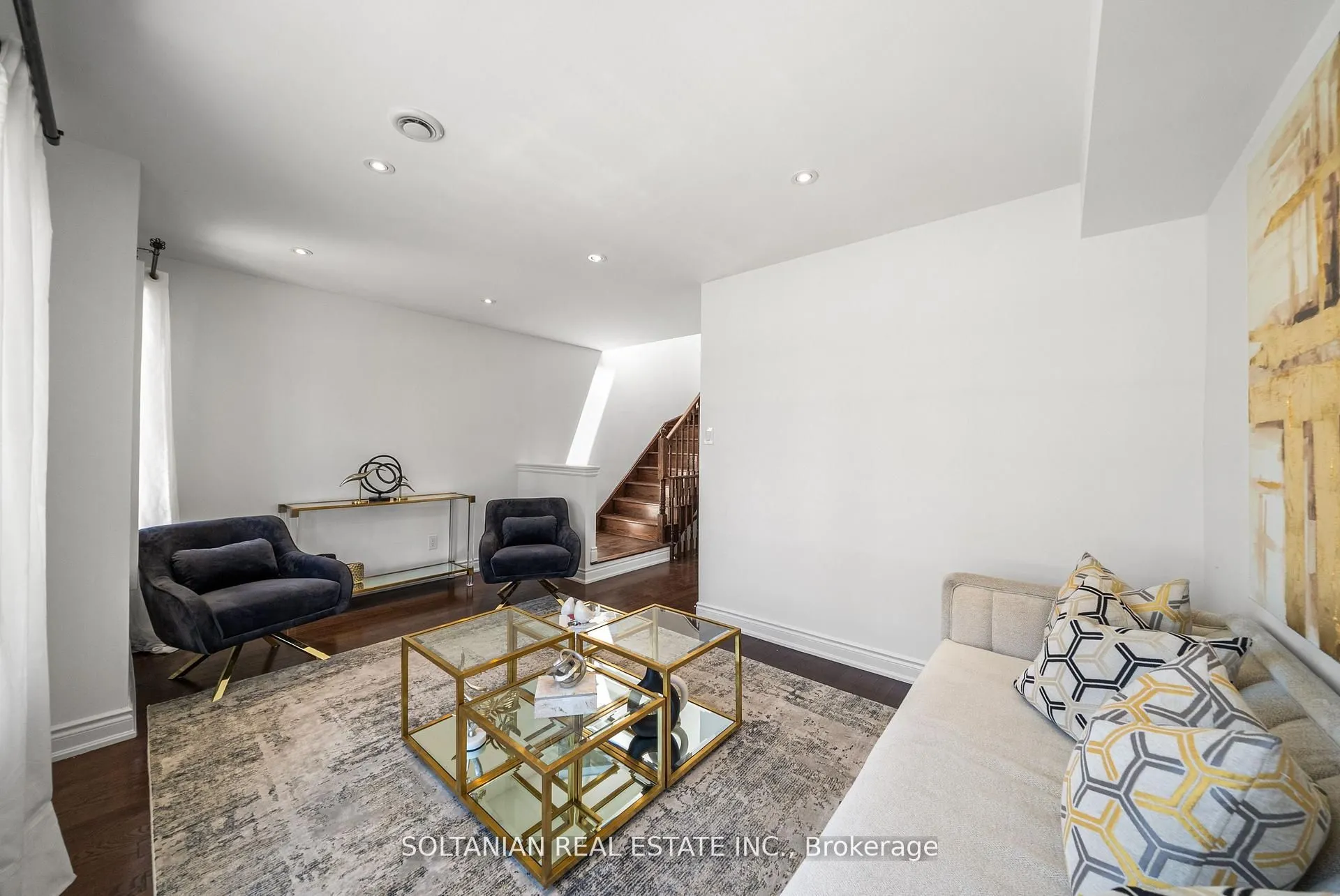 25 Slingsby Lane
