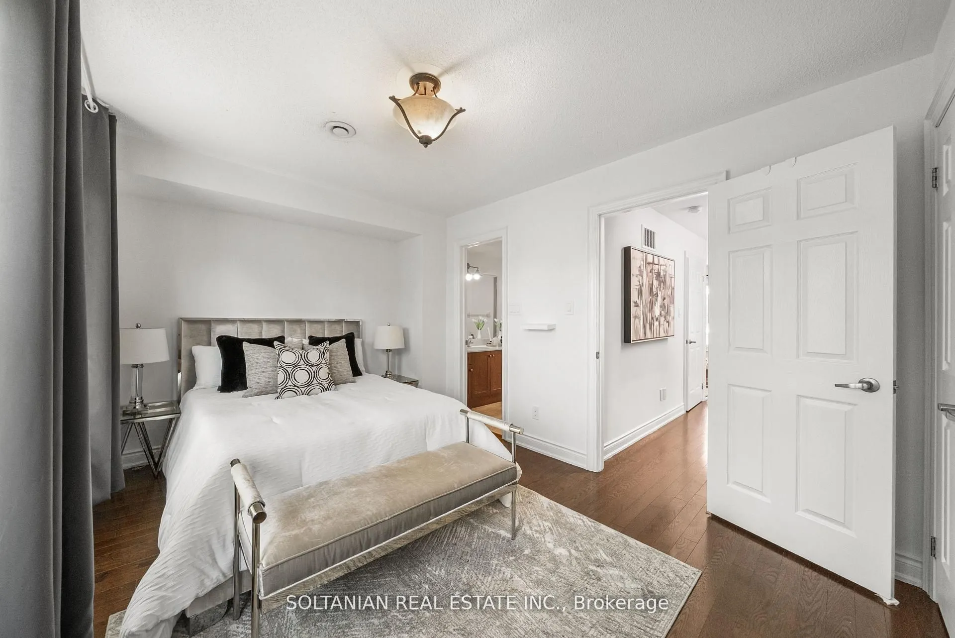 25 Slingsby Lane