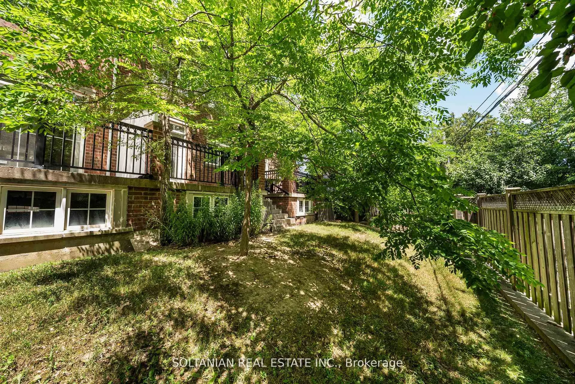 25 Slingsby Lane