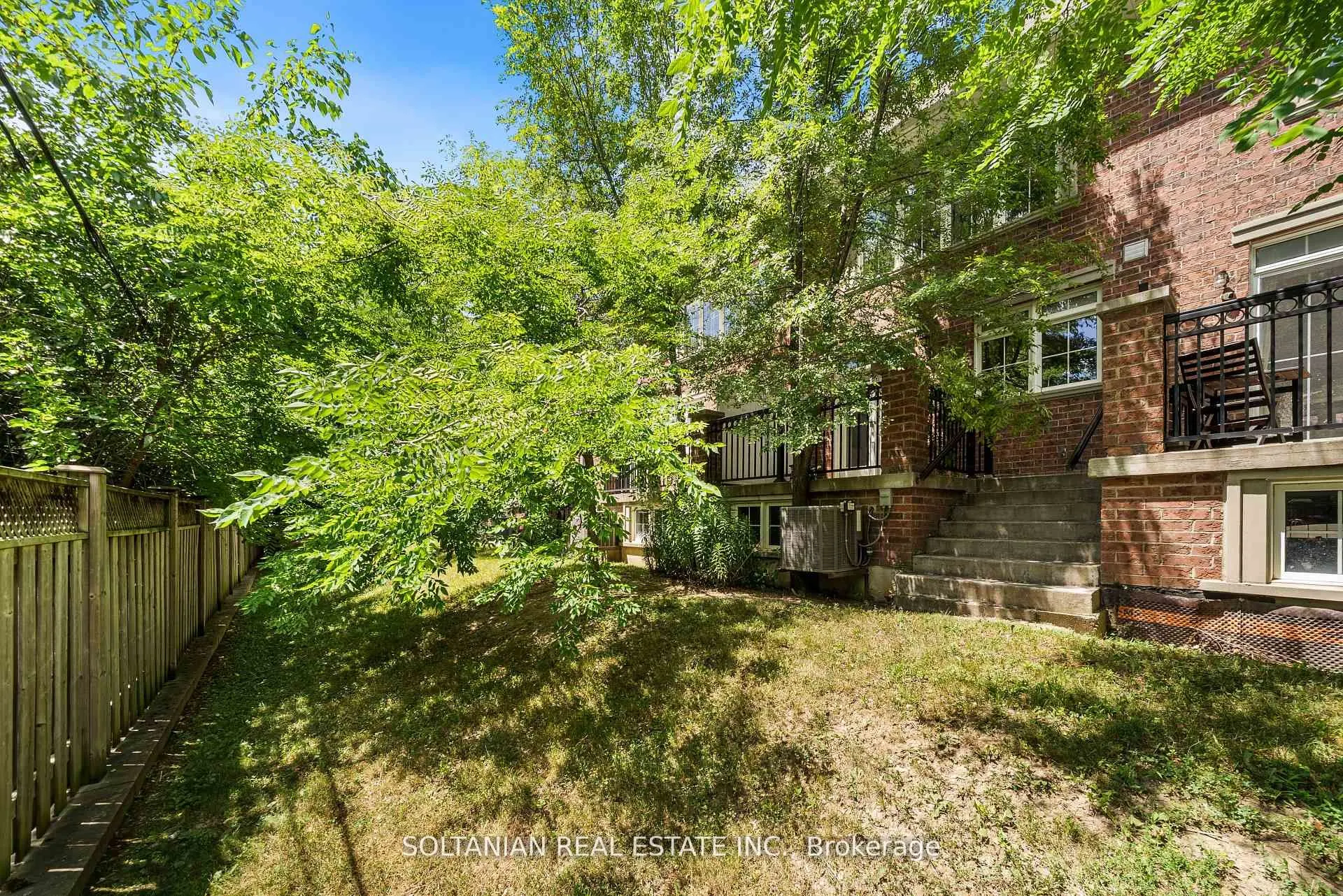 25 Slingsby Lane