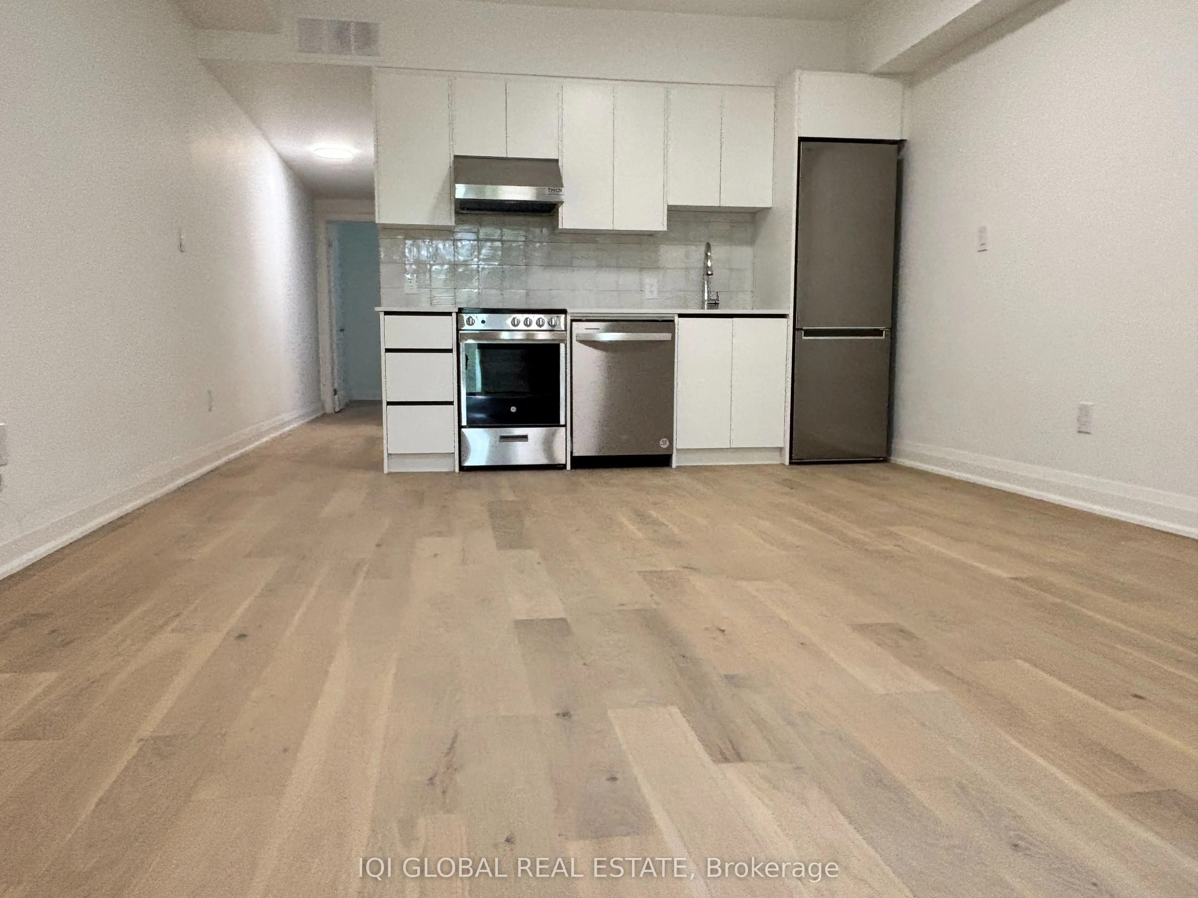 475 Ossington Avenue, #Main Floor