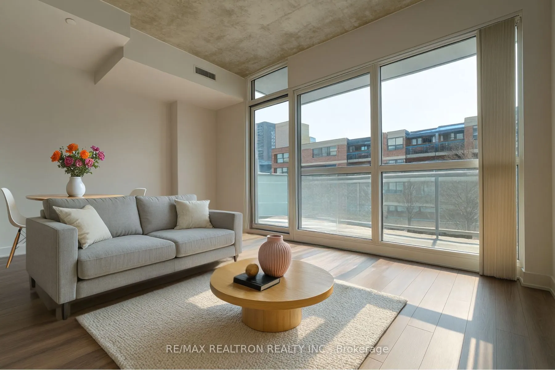 210 Simcoe Street, #704