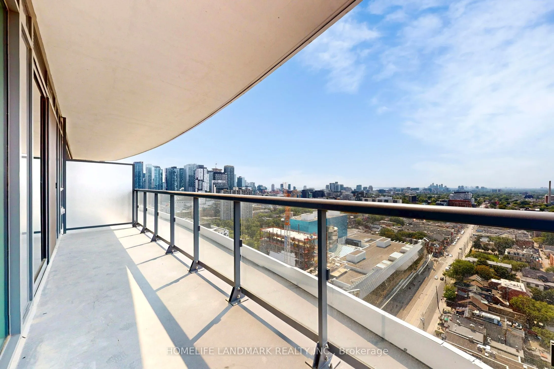 280 Dundas Street W, #2211