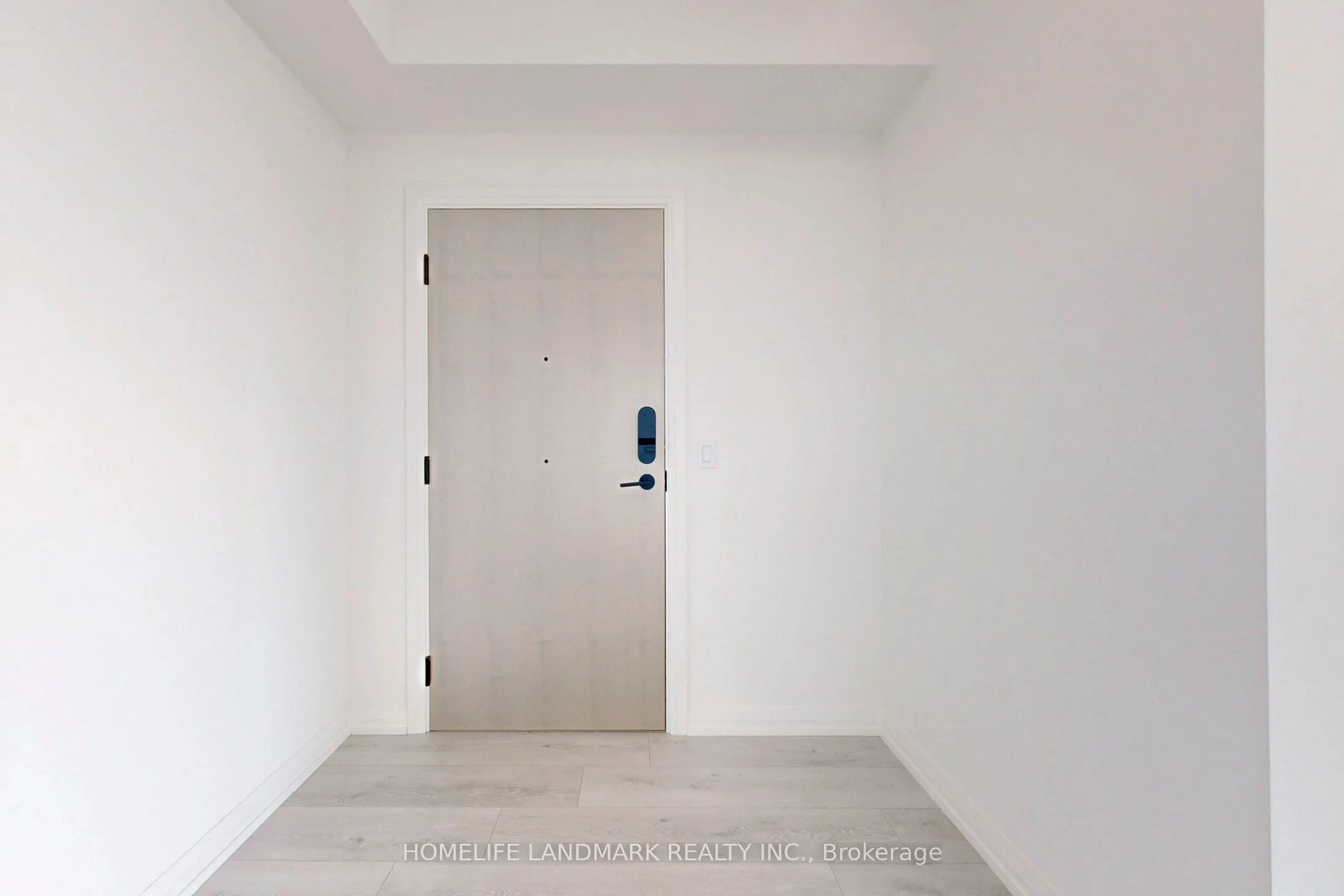 280 Dundas Street W, #2211