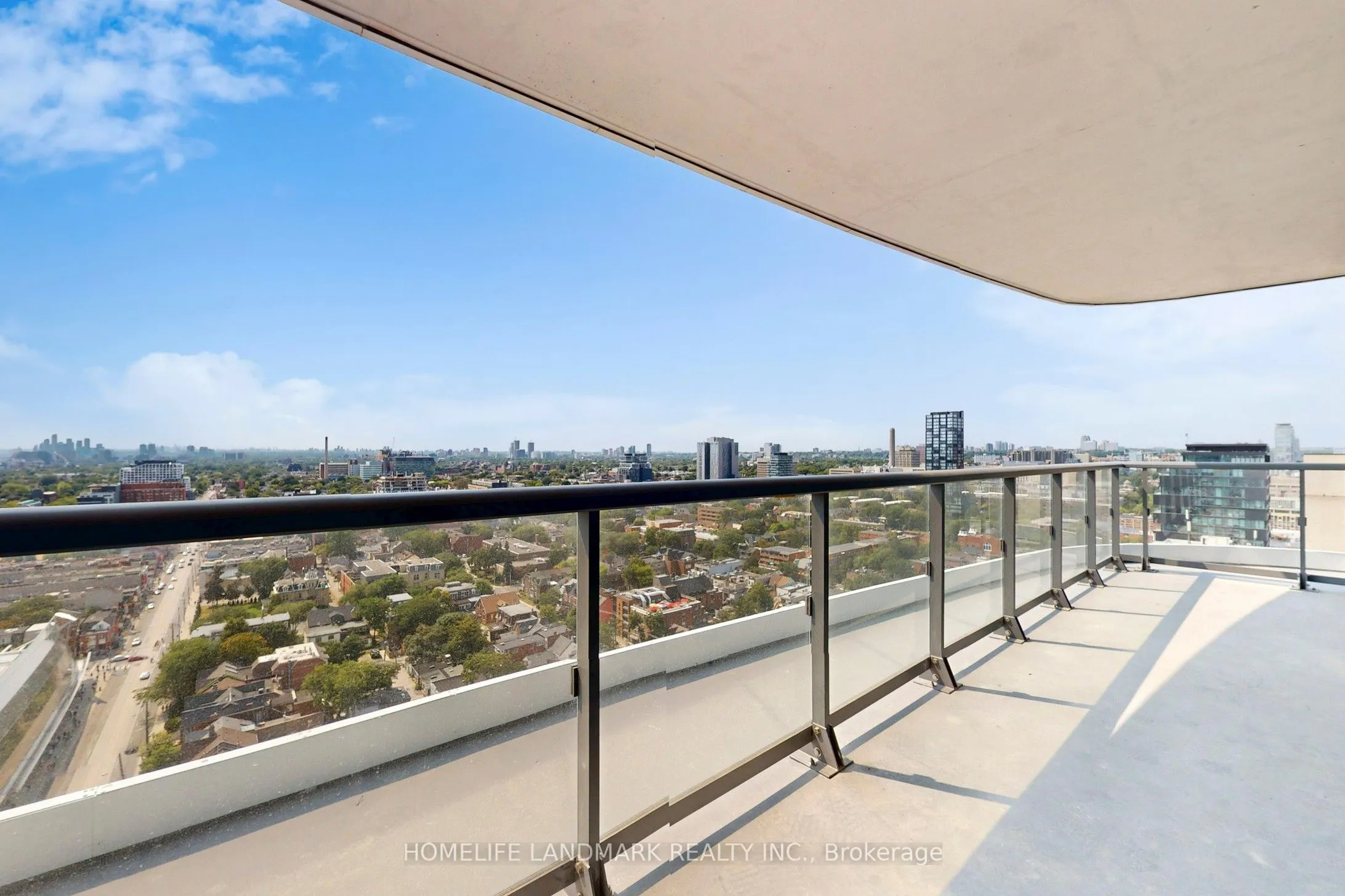 280 Dundas Street W, #2211