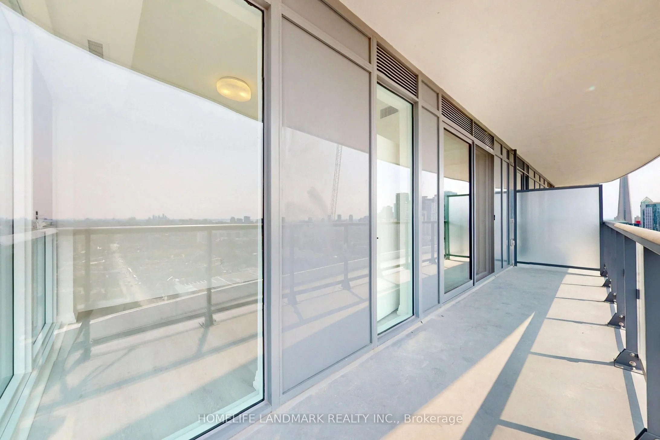 280 Dundas Street W, #2211