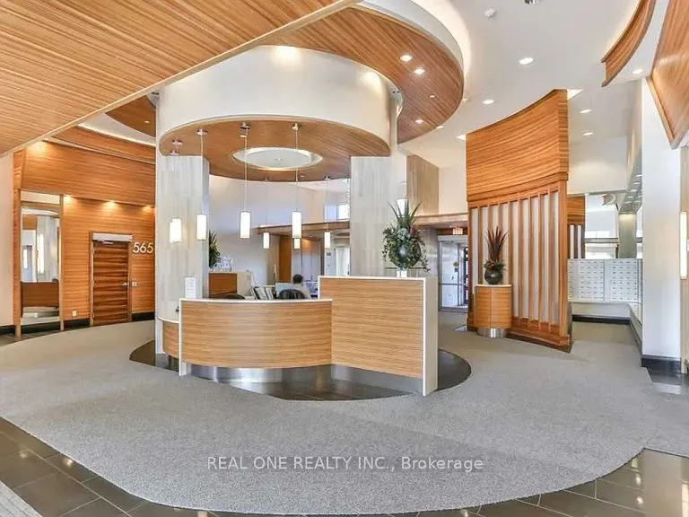 565 Wilson Avenue, #904W