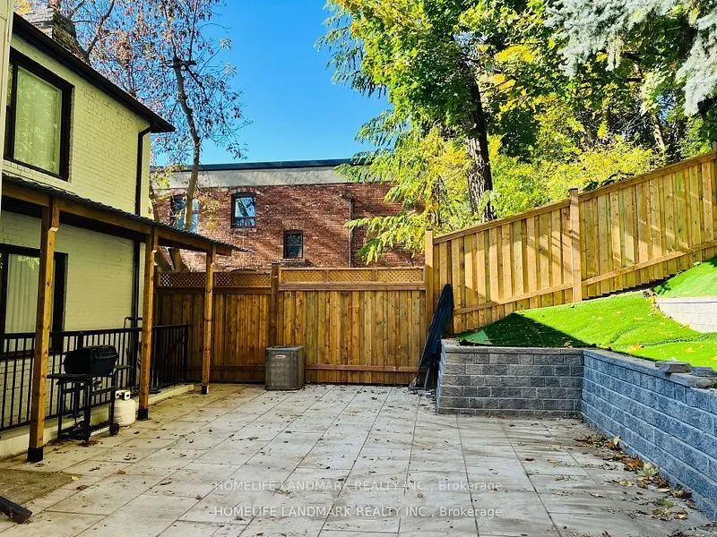 840 Davenport Road