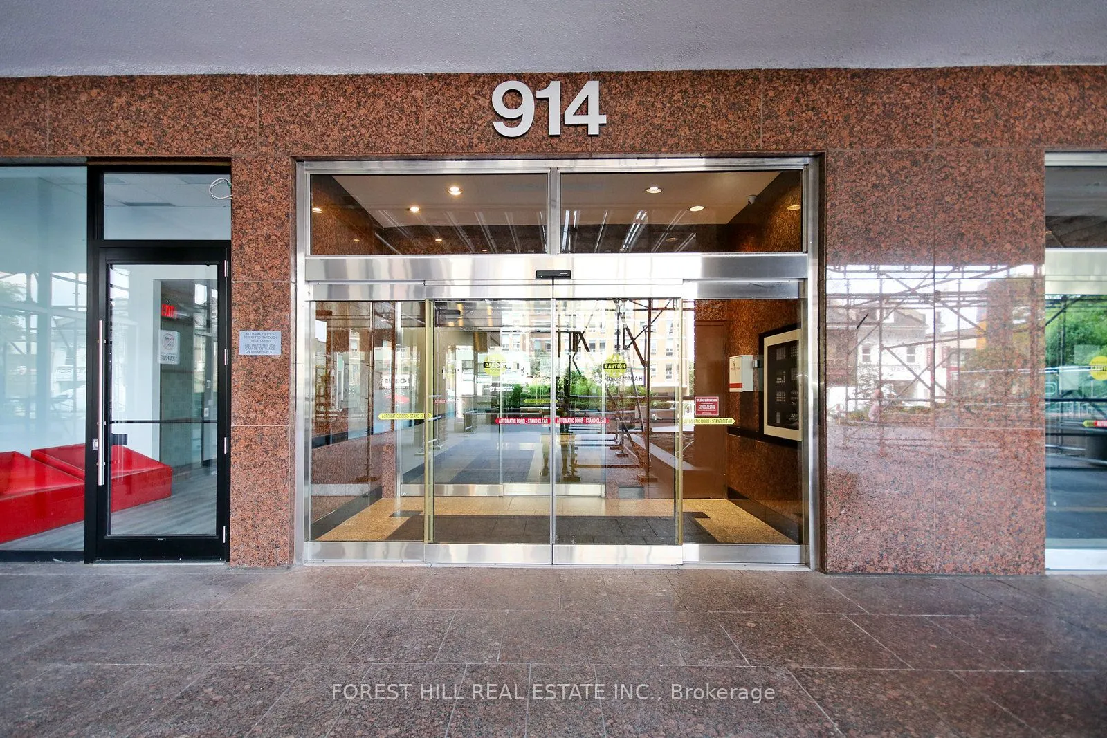 914 Yonge Street, #1604