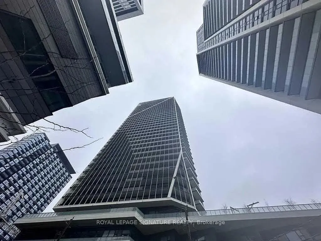 50 Ordnance Street, #2104