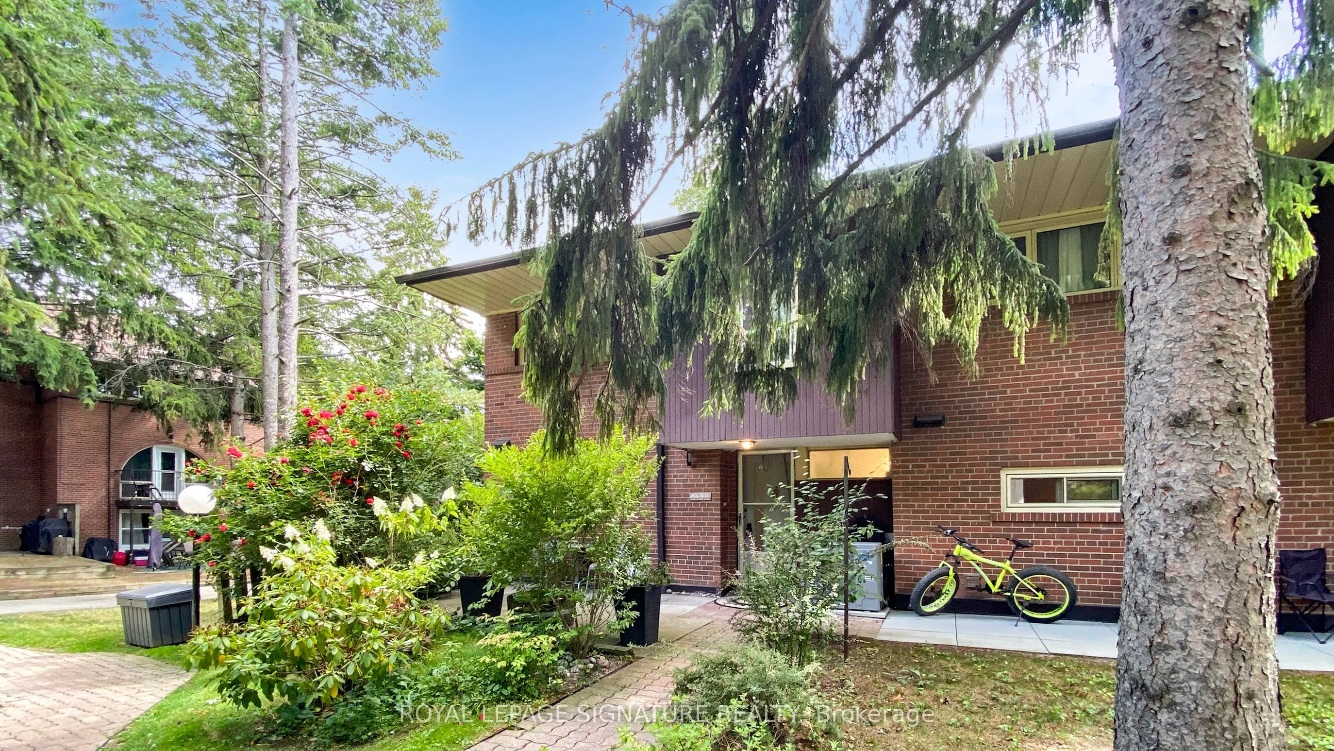 6 Esterbrooke Avenue, #76