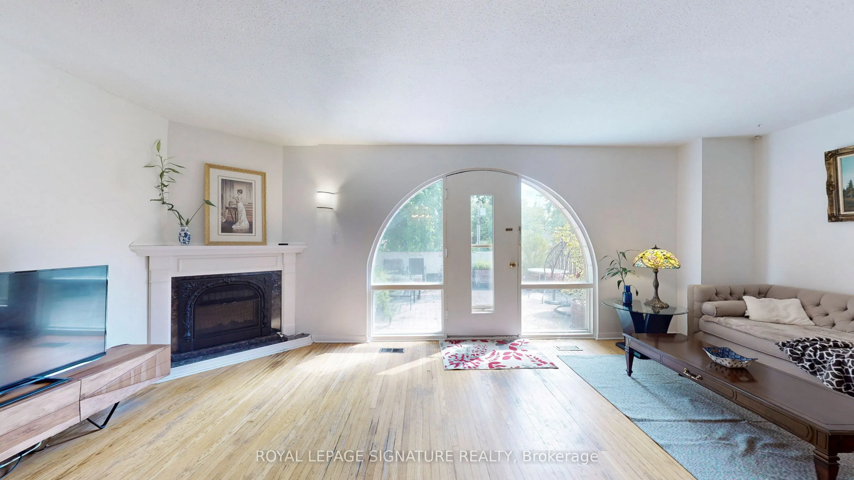 6 Esterbrooke Avenue, #76