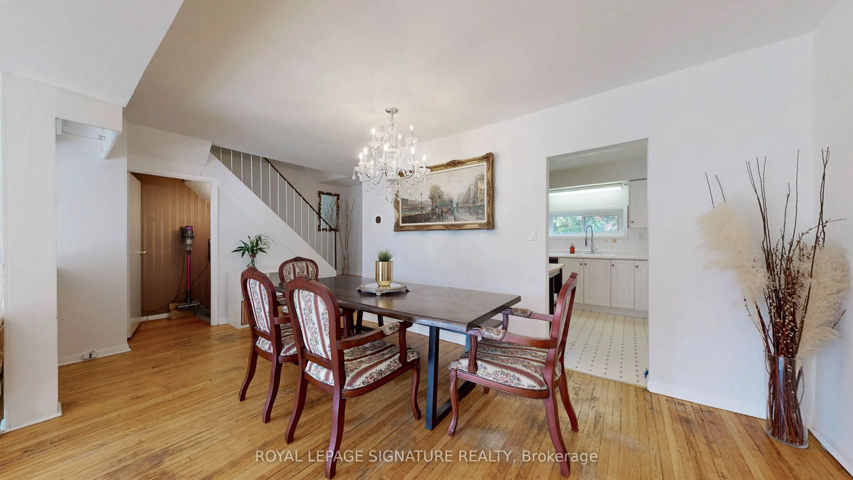 6 Esterbrooke Avenue, #76