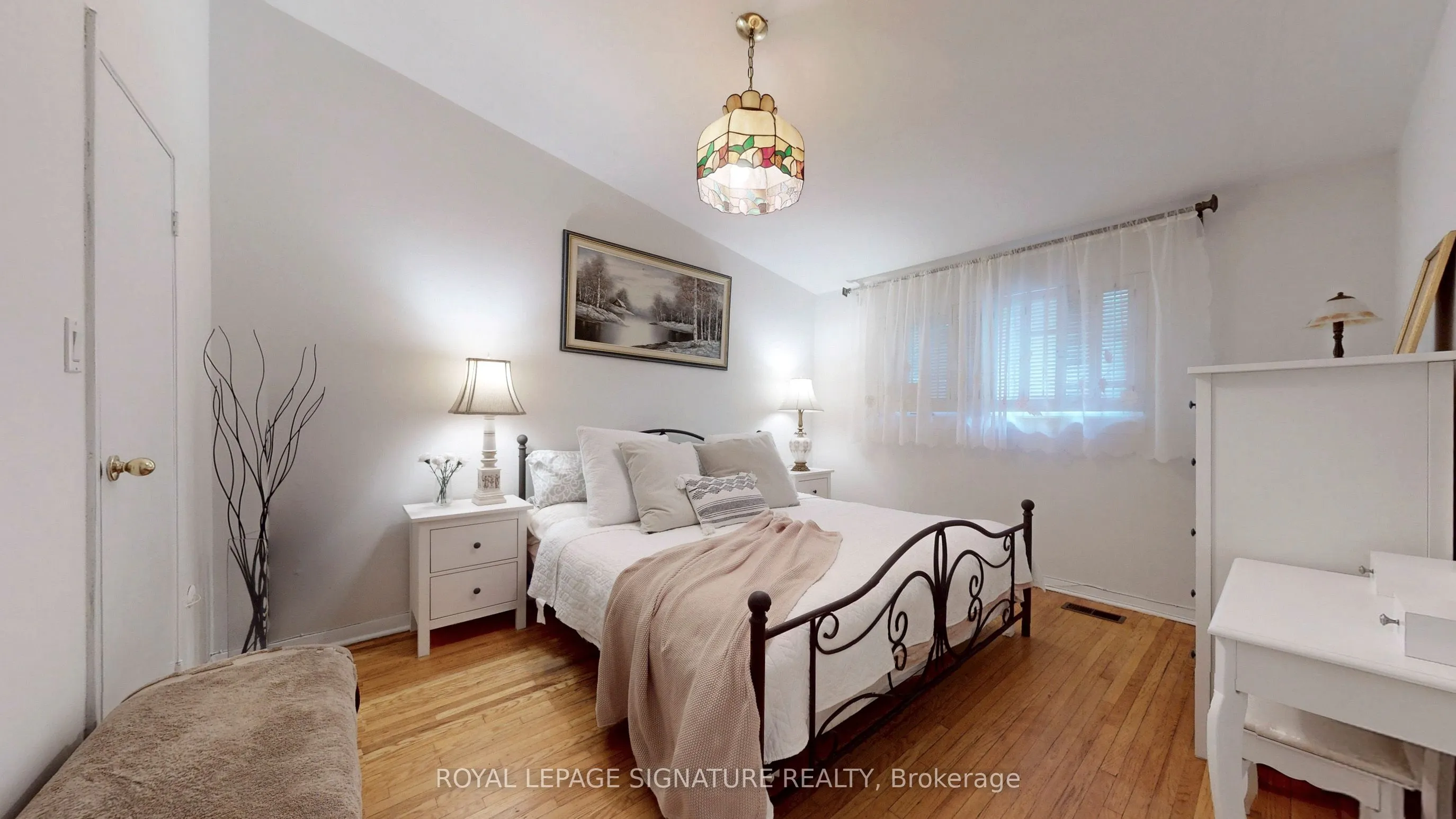 6 Esterbrooke Avenue, #76