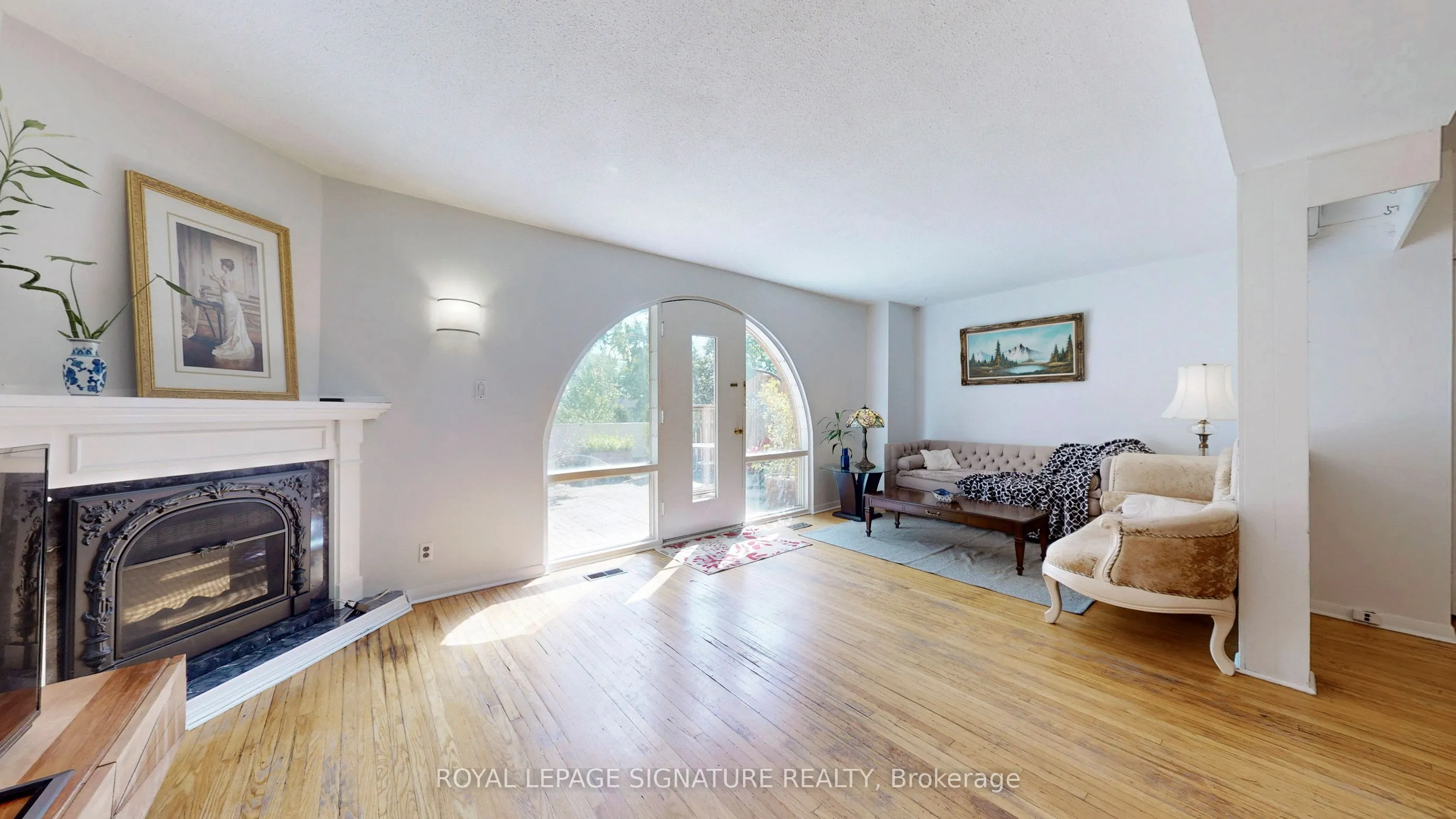 6 Esterbrooke Avenue, #76