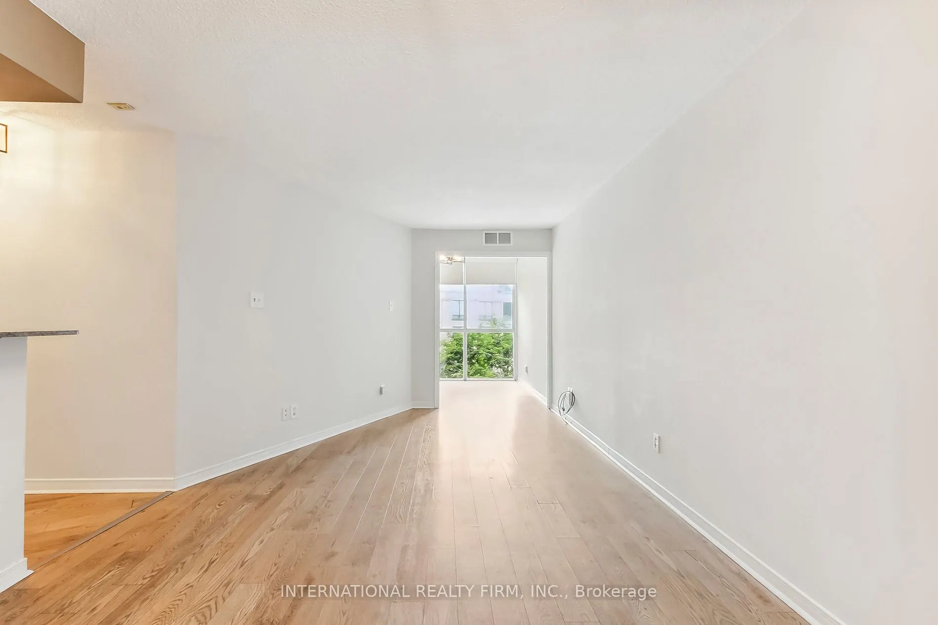 801 King Street W, #628