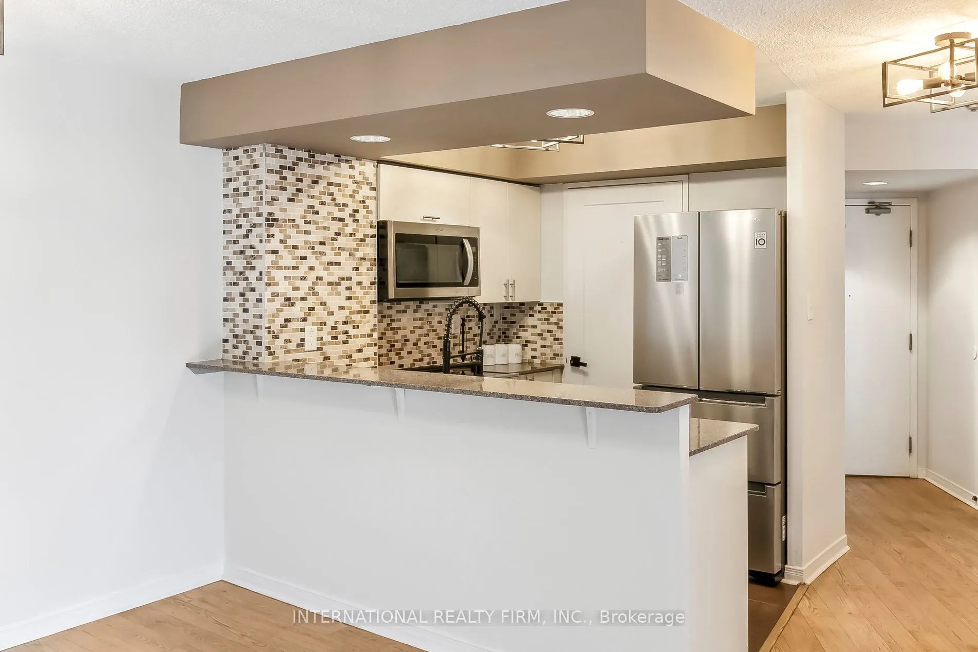 801 King Street W, #628