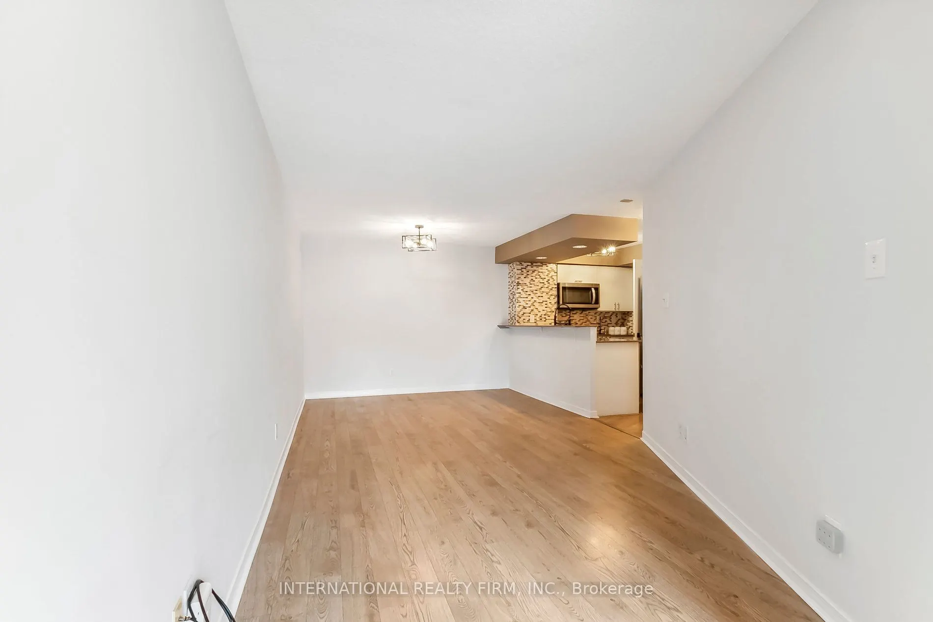 801 King Street W, #628