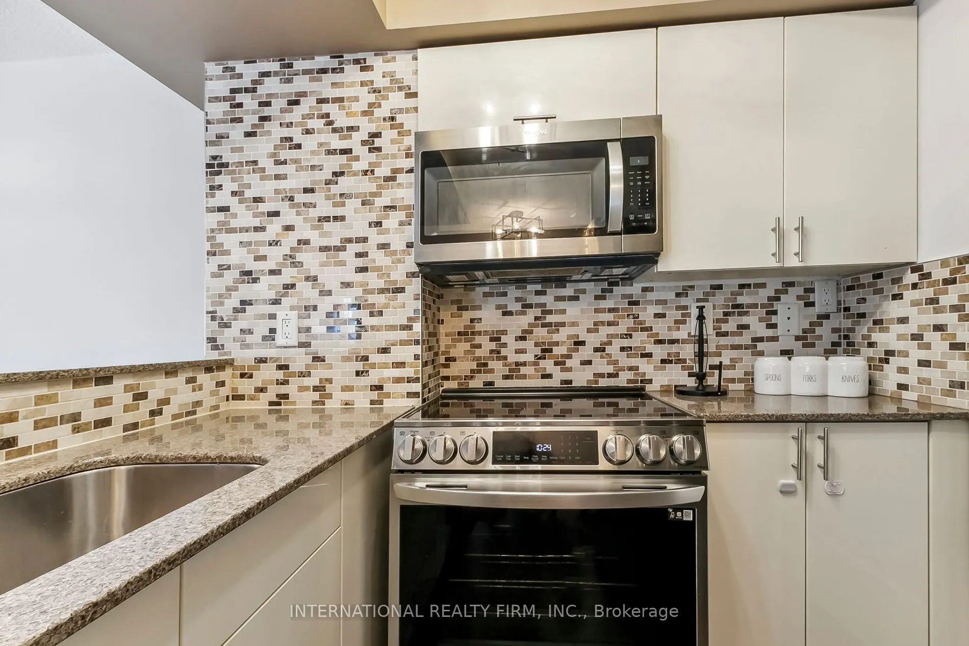 801 King Street W, #628