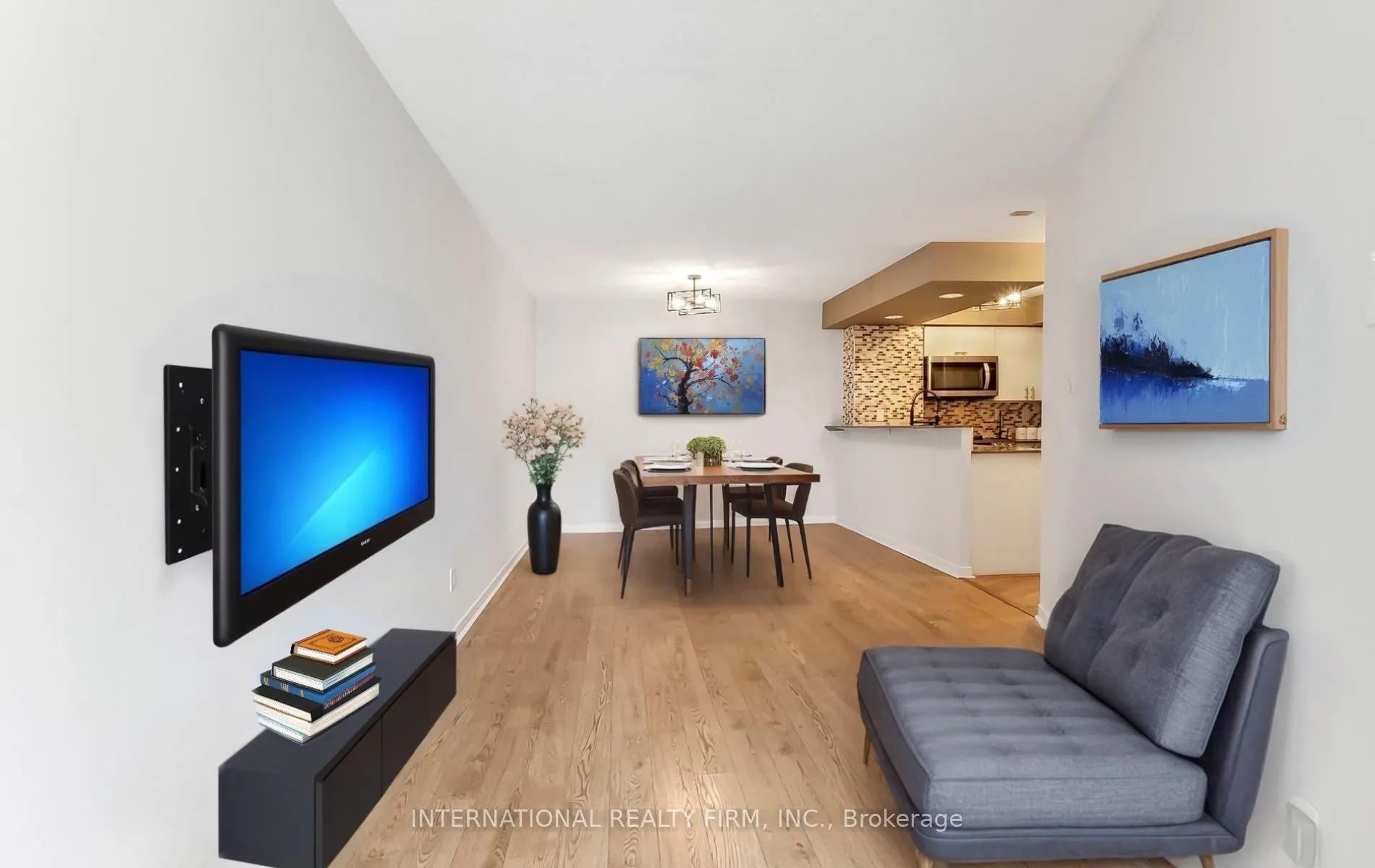 801 King Street W, #628