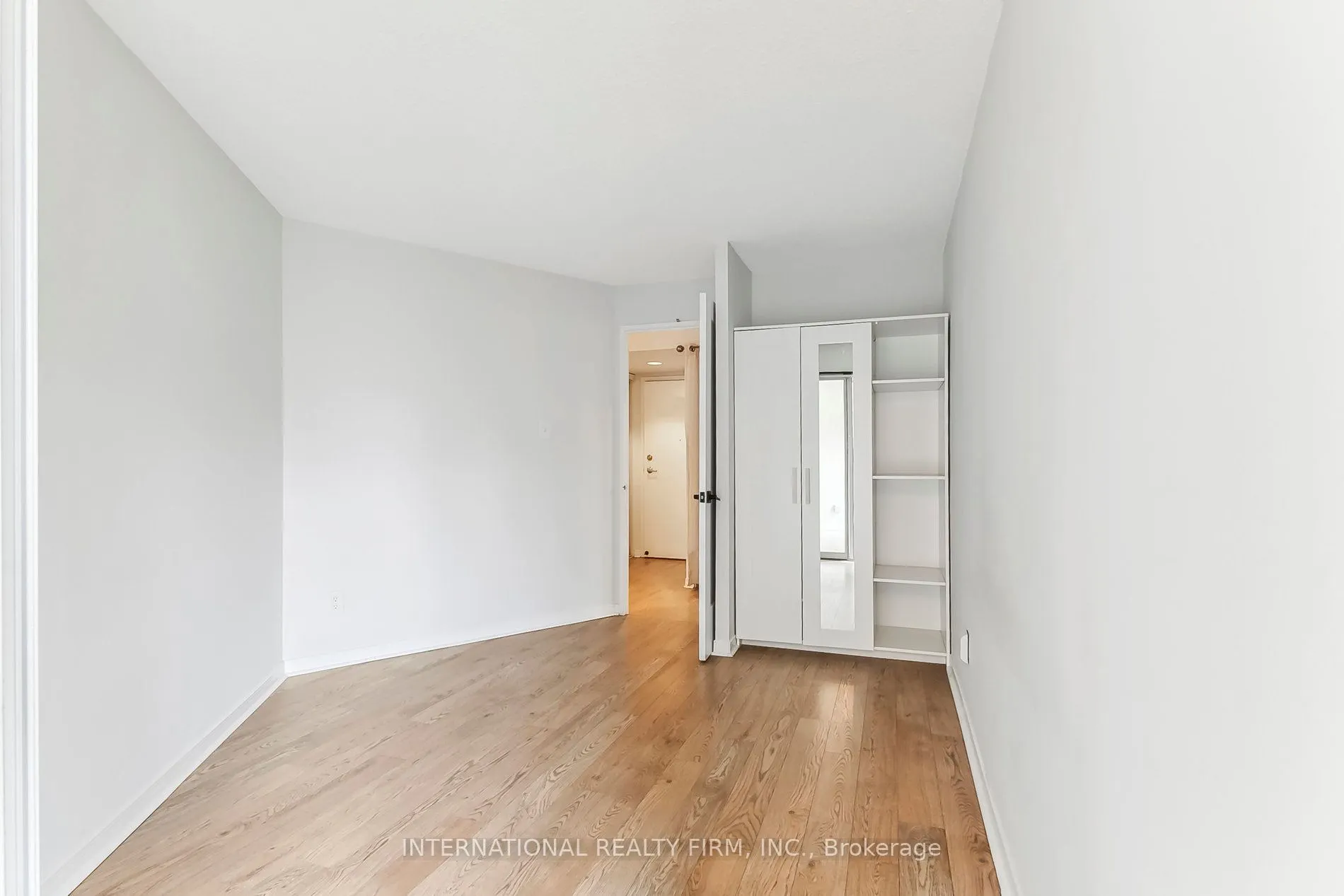 801 King Street W, #628