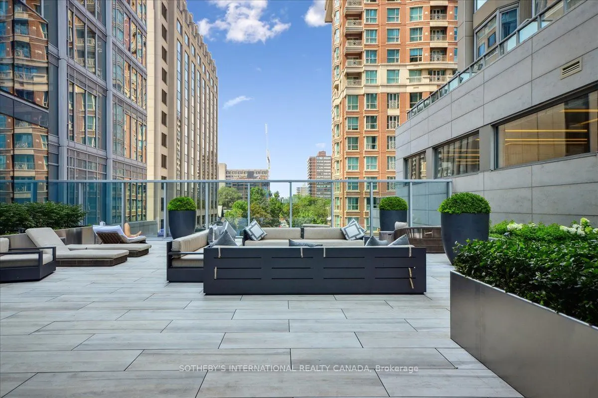 188 Cumberland Street, #409