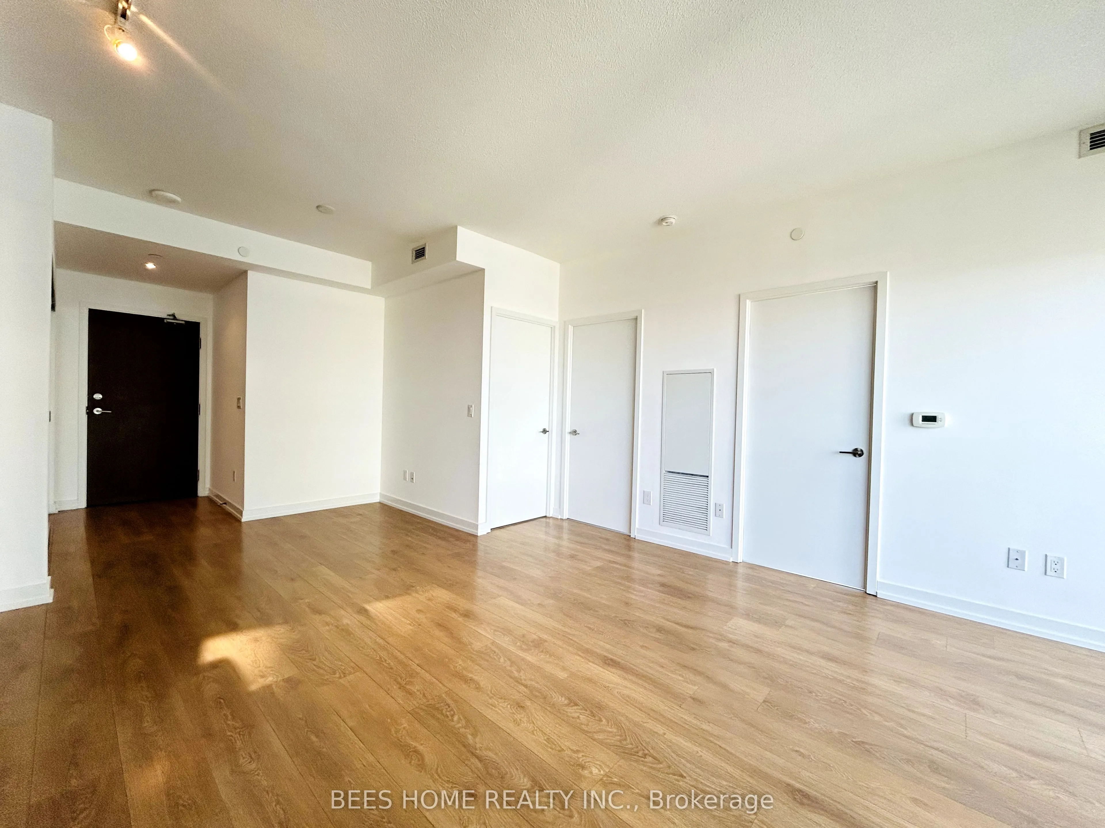 115 McMahon Drive, #1905