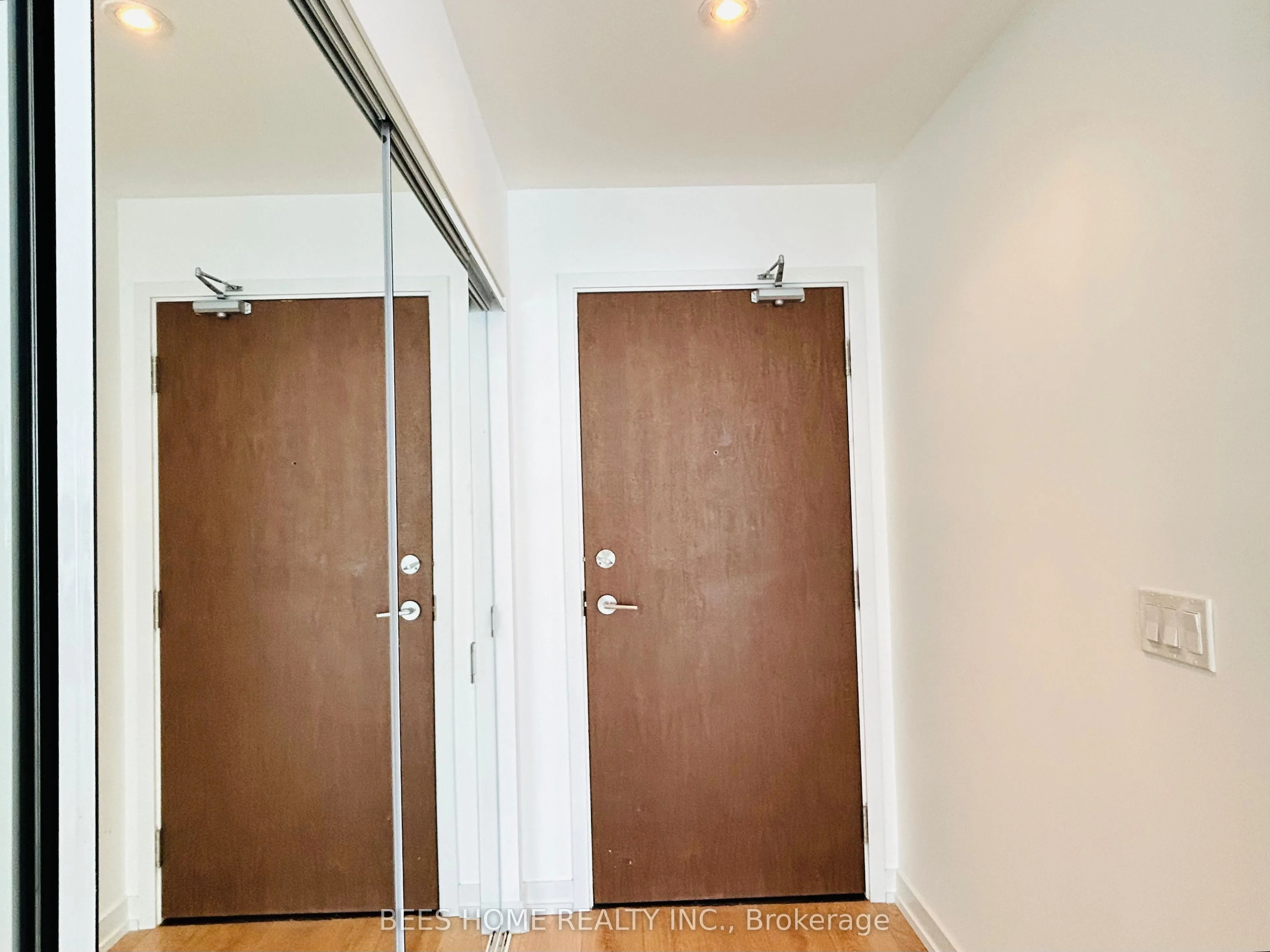 115 McMahon Drive, #1905