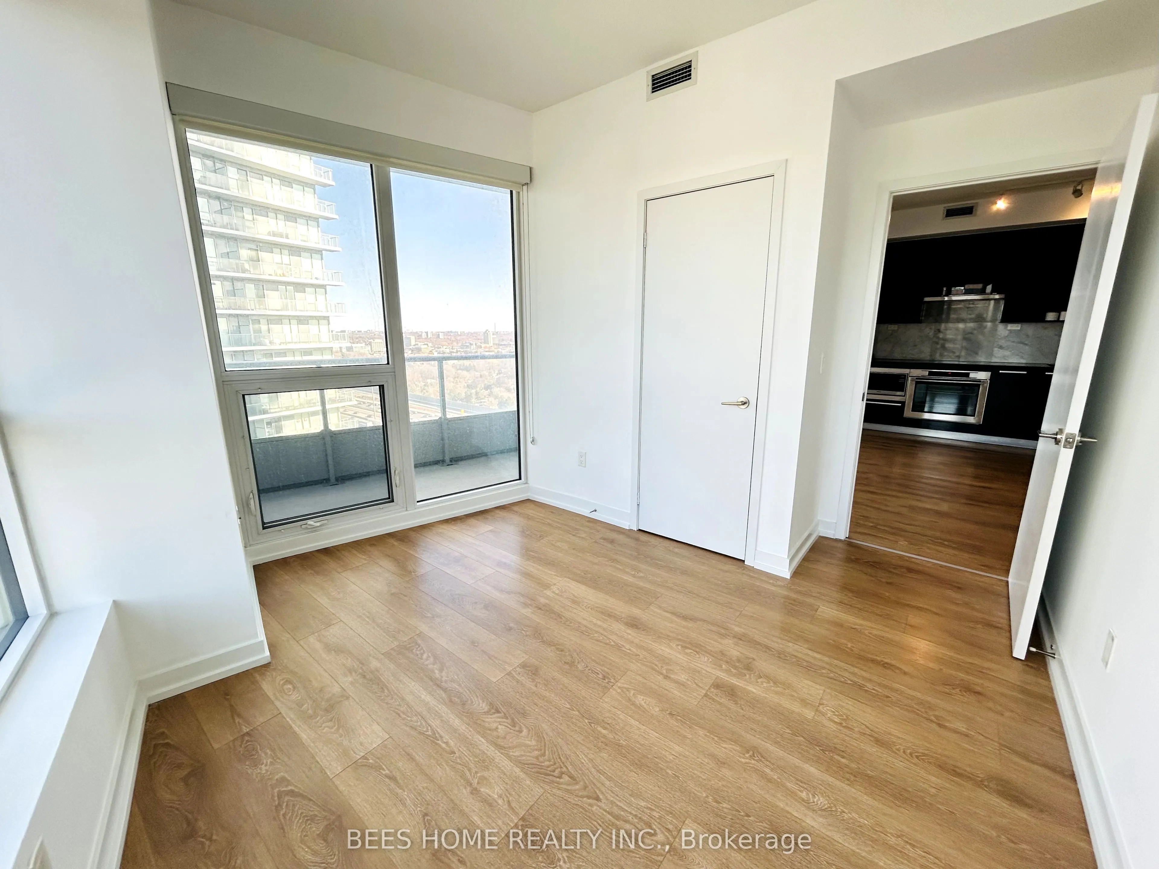 115 McMahon Drive, #1905