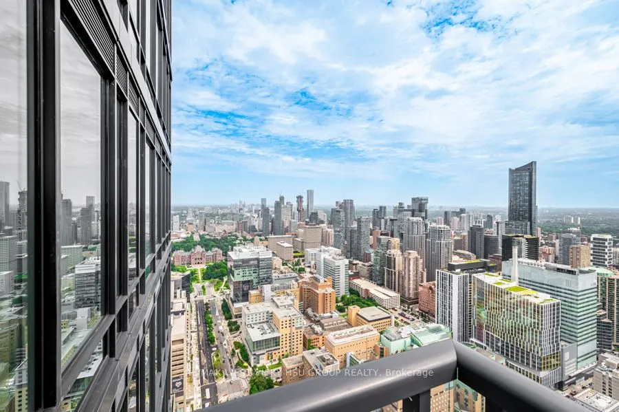 488 University Avenue, #5302
