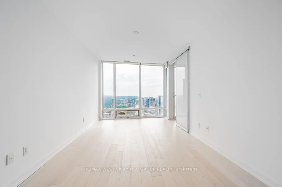 488 University Avenue, #5302