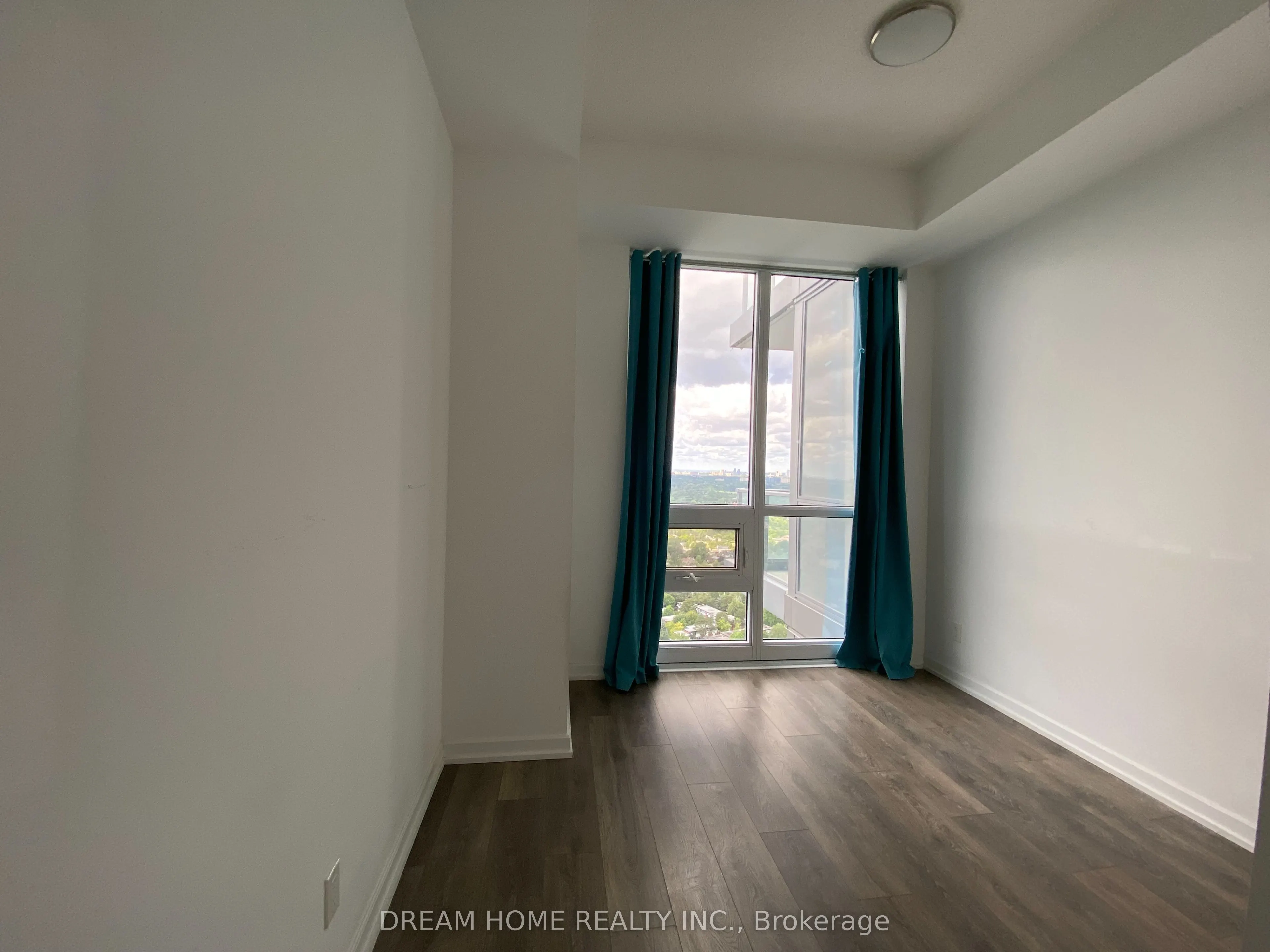 56 Forest Manor Road, #3004