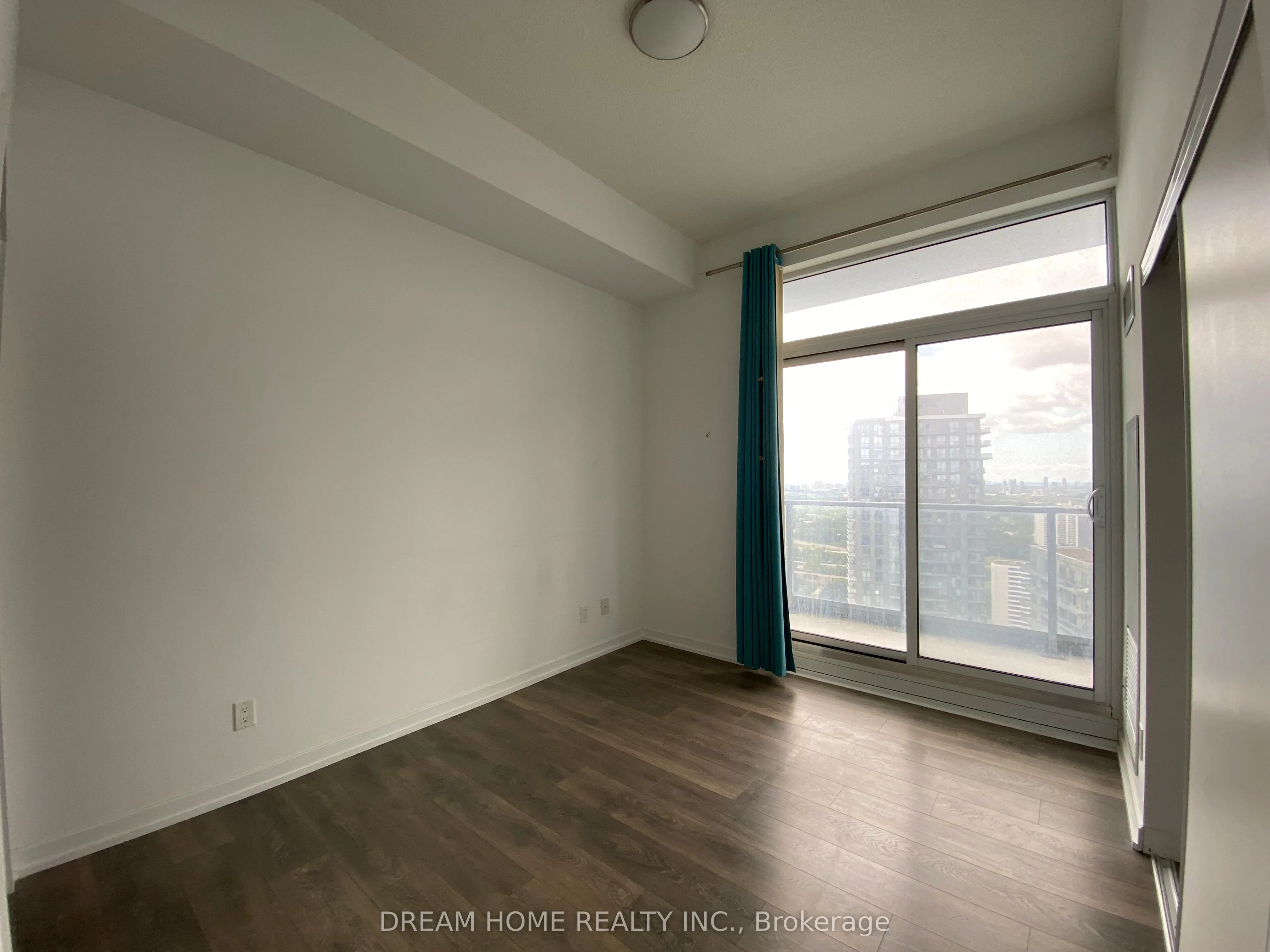 56 Forest Manor Road, #3004