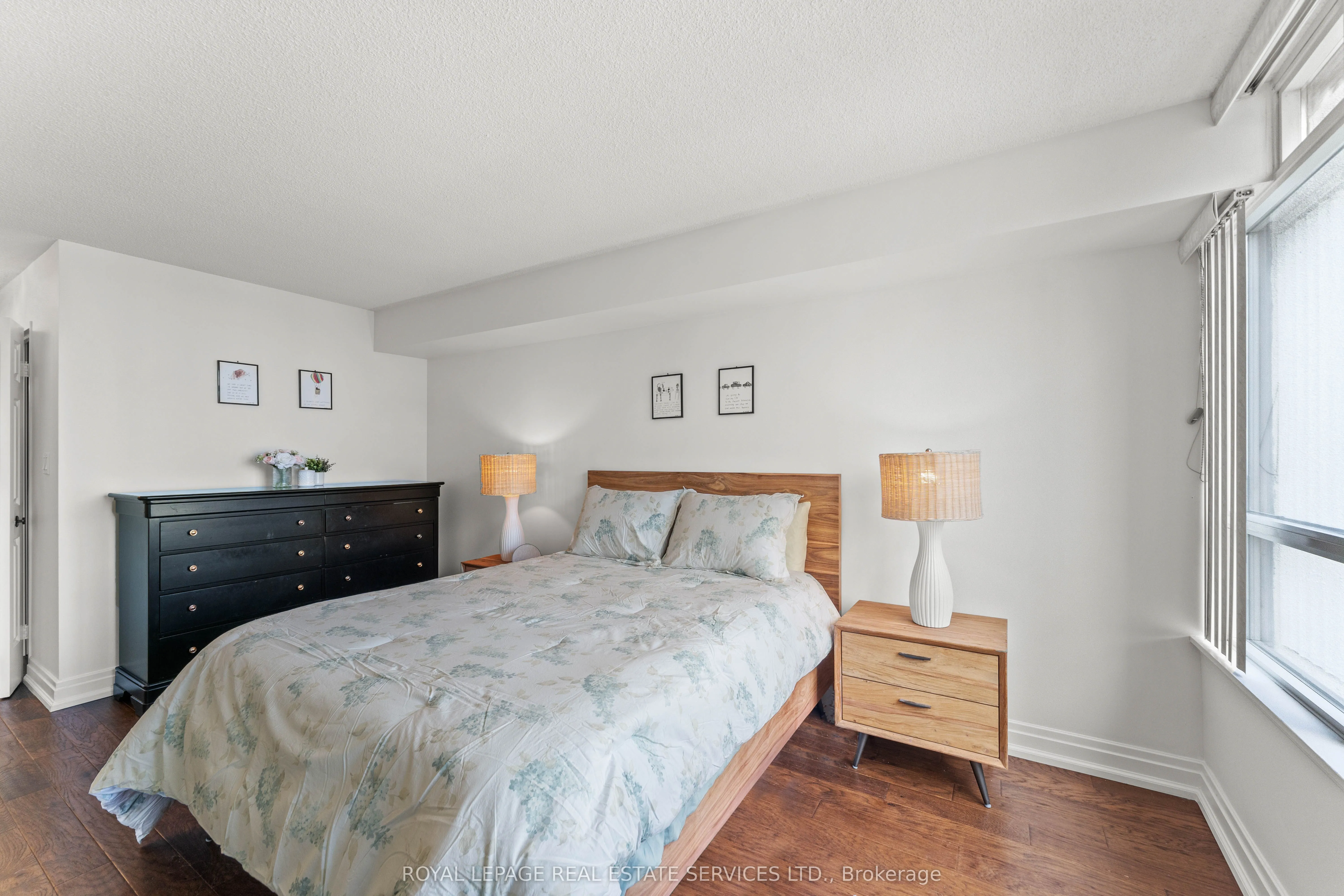 5444 Yonge Street, #1711