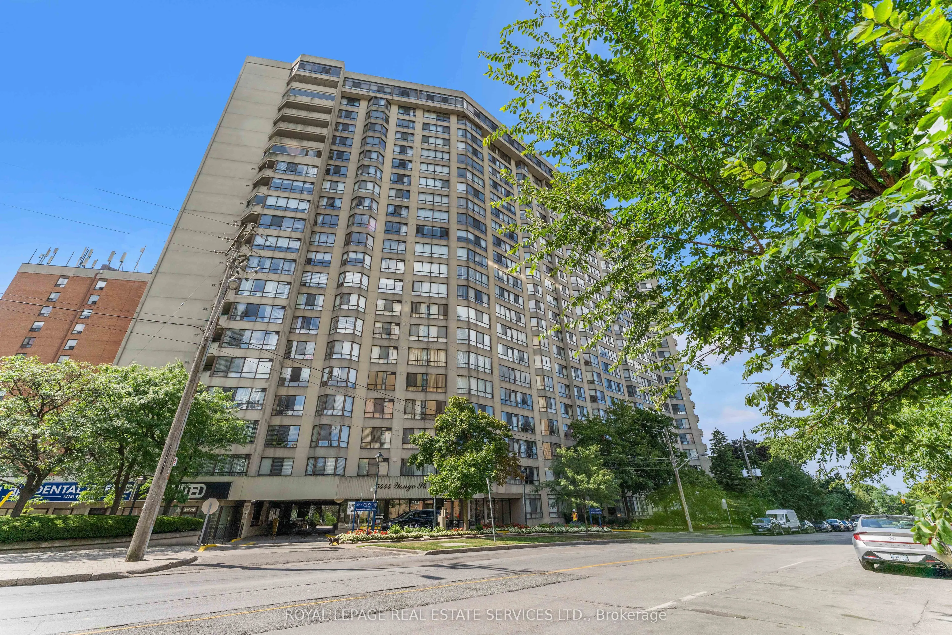 5444 Yonge Street, #1711