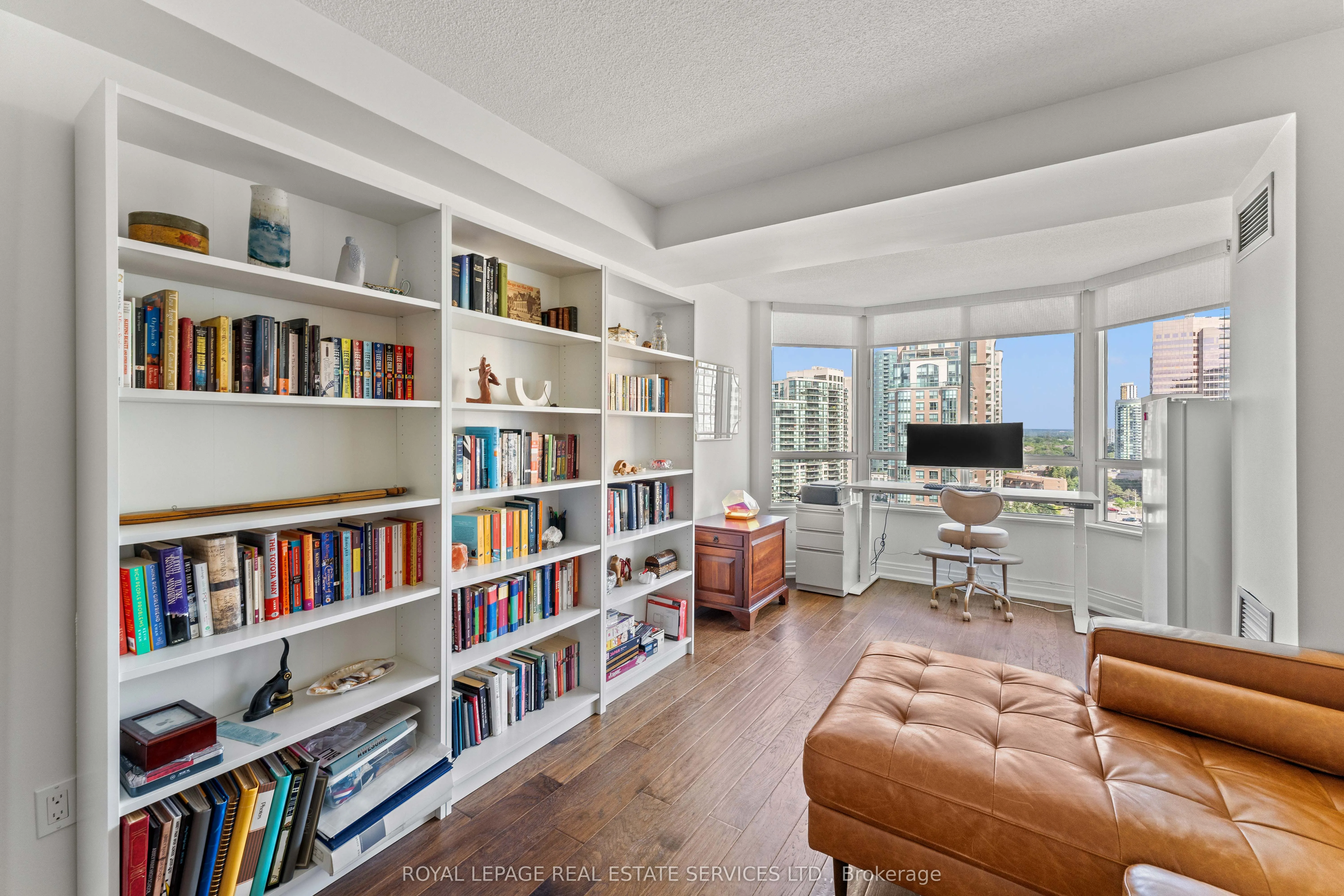 5444 Yonge Street, #1711
