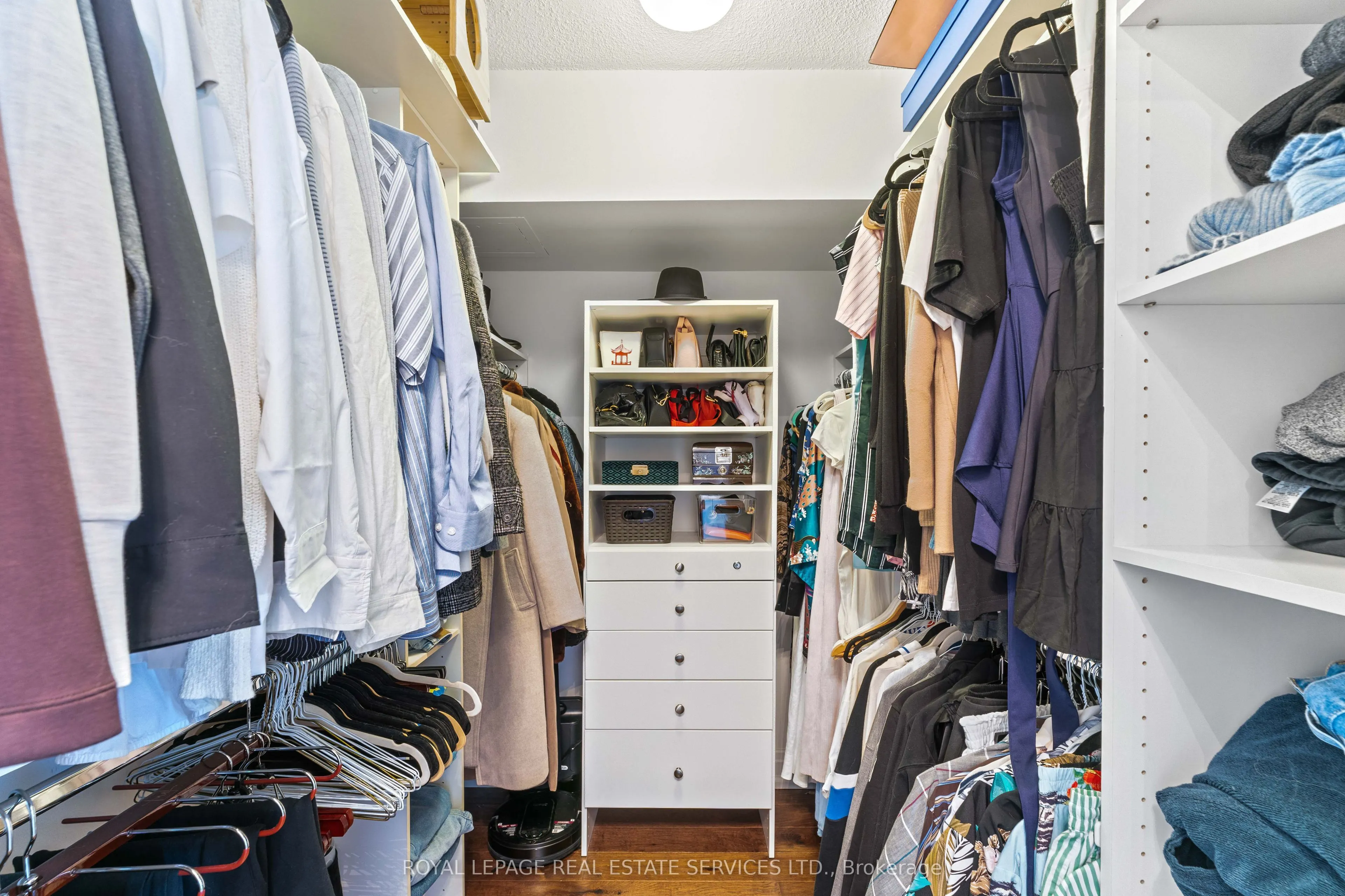 5444 Yonge Street, #1711