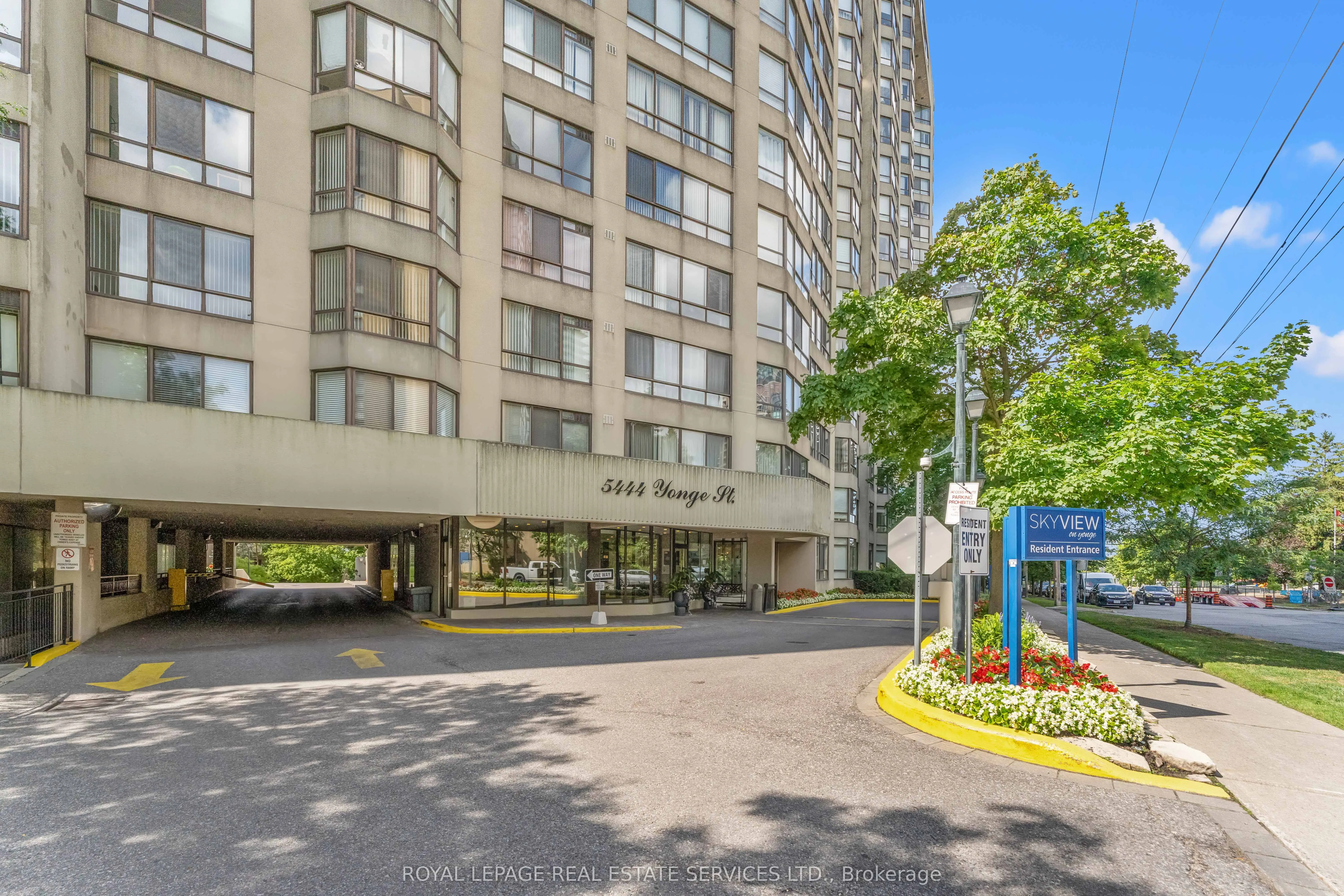 5444 Yonge Street, #1711