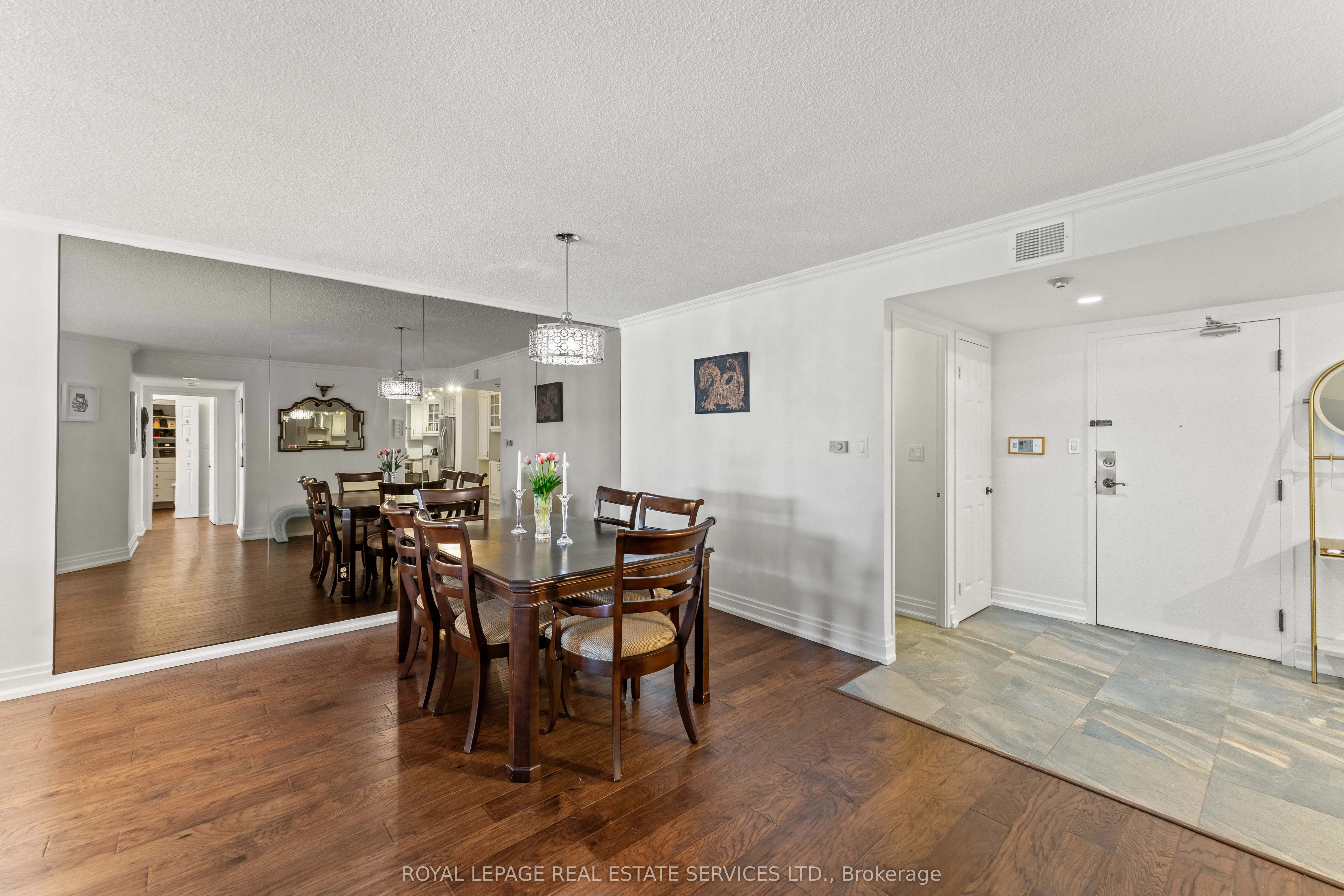5444 Yonge Street, #1711