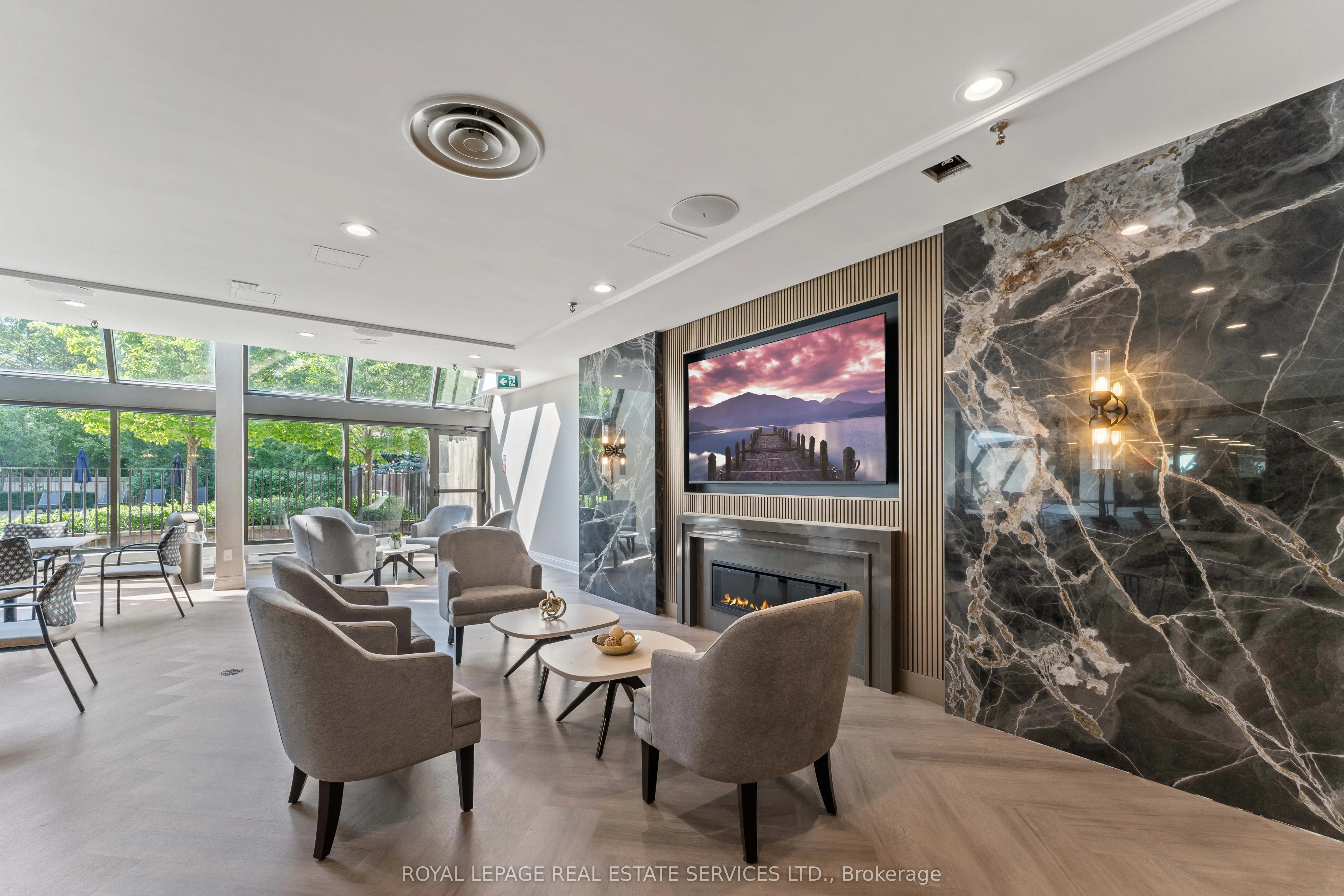 5444 Yonge Street, #1711