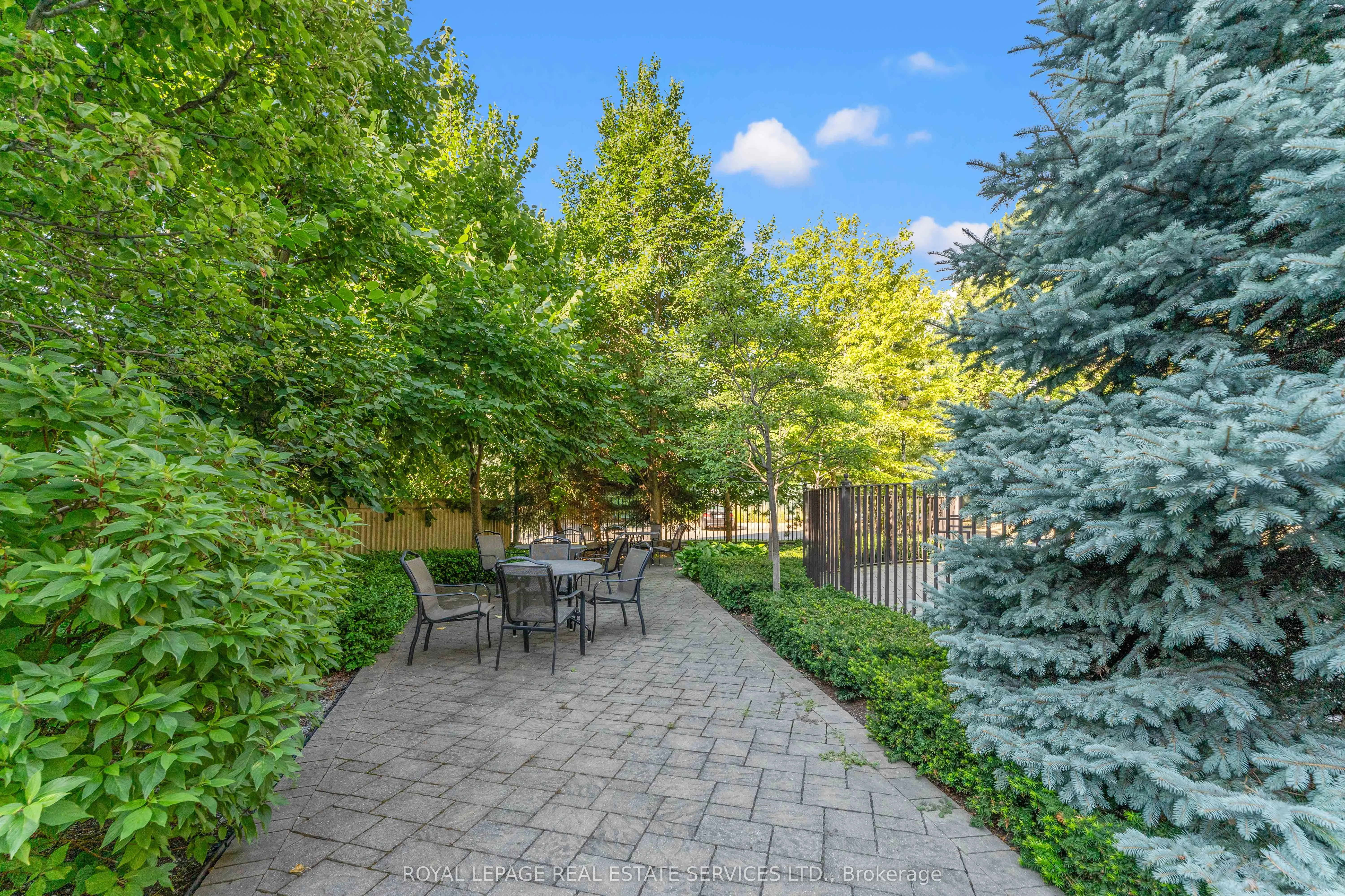 5444 Yonge Street, #1711