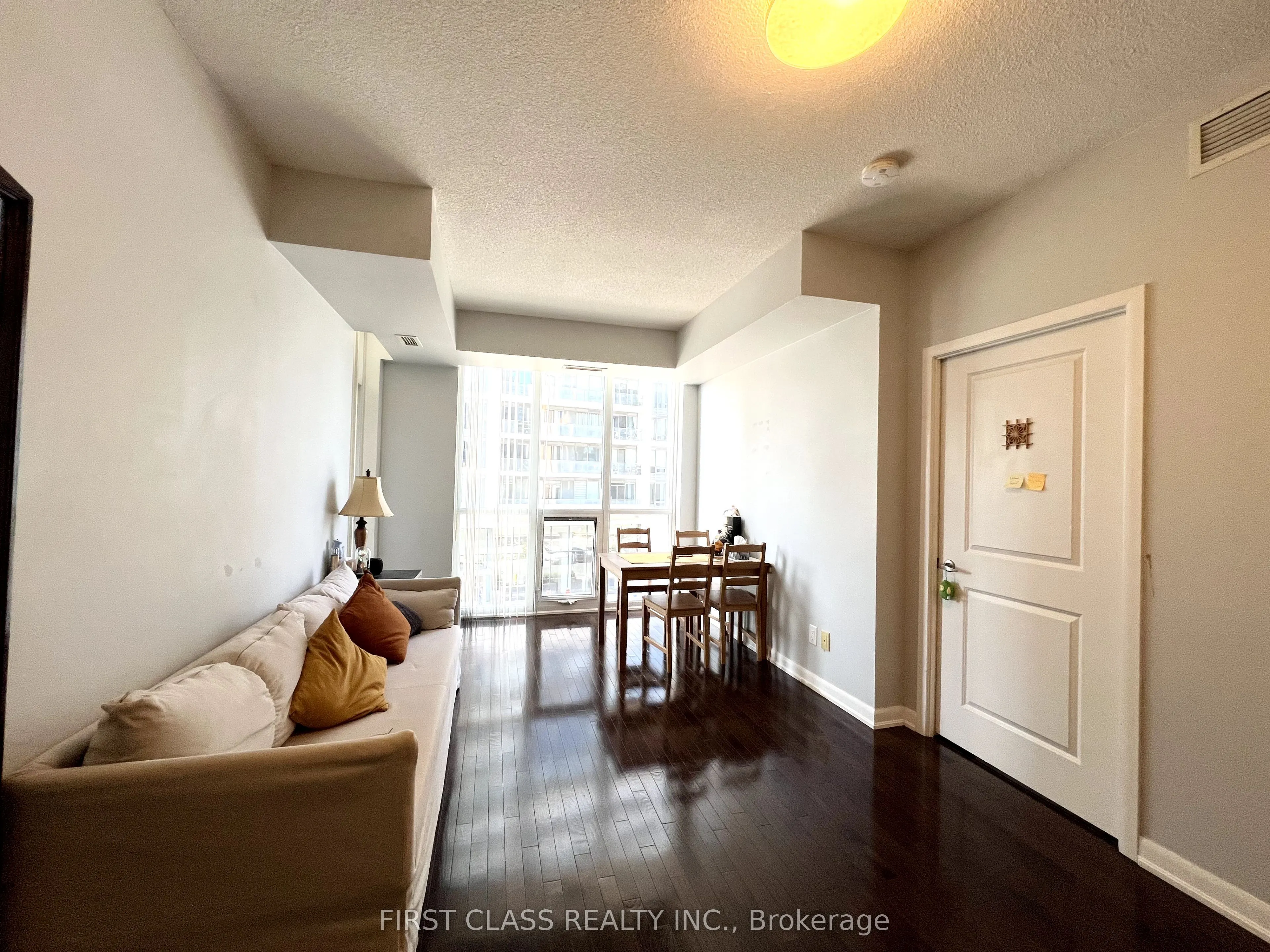 5793 Yonge Street, #301