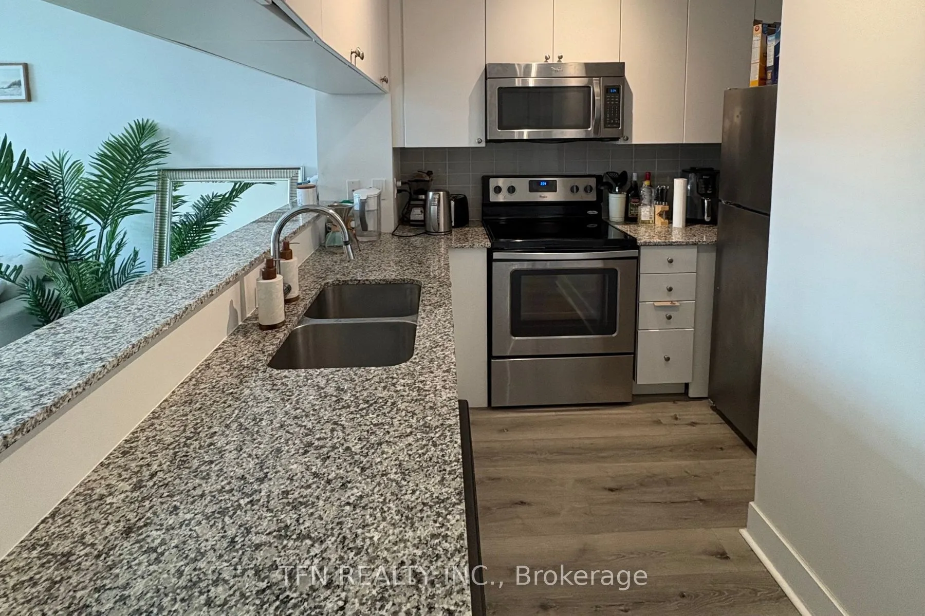 68 Merton Street, #511