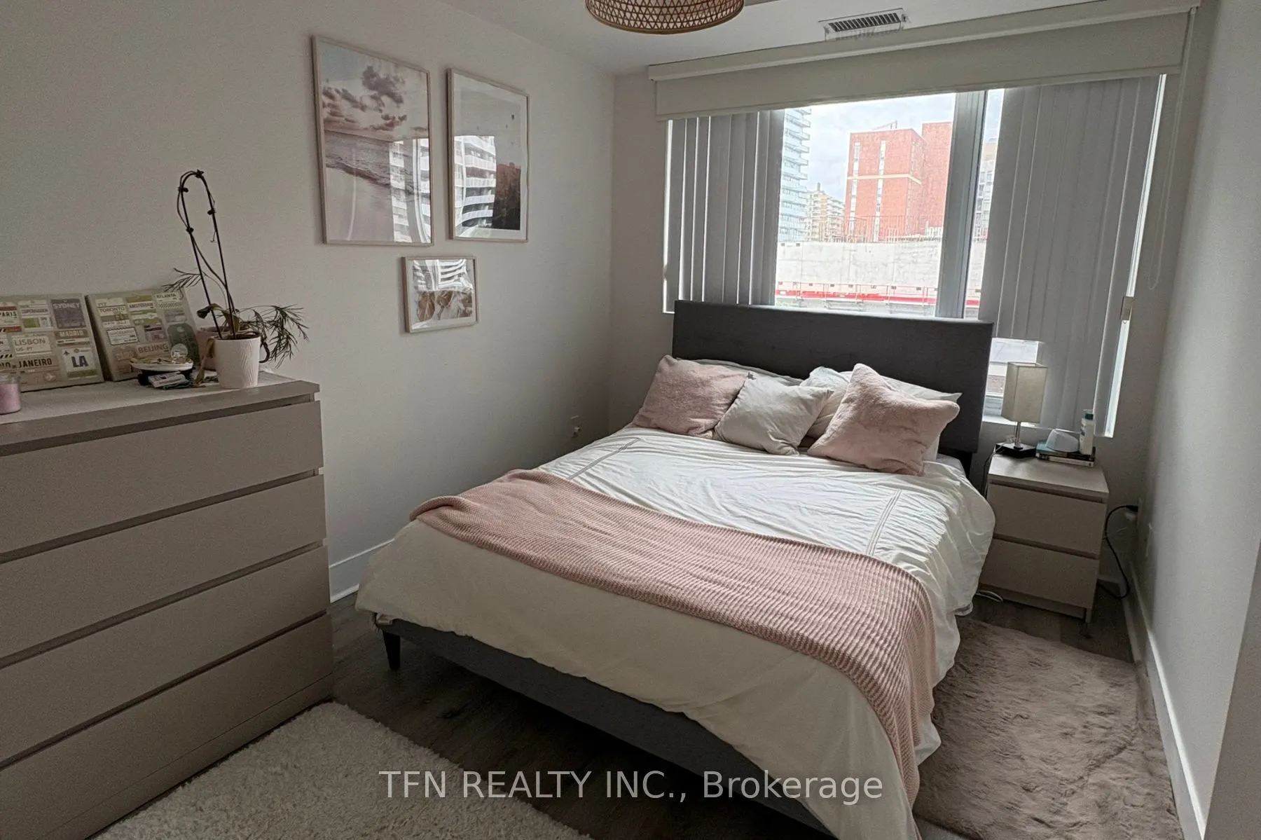 68 Merton Street, #511