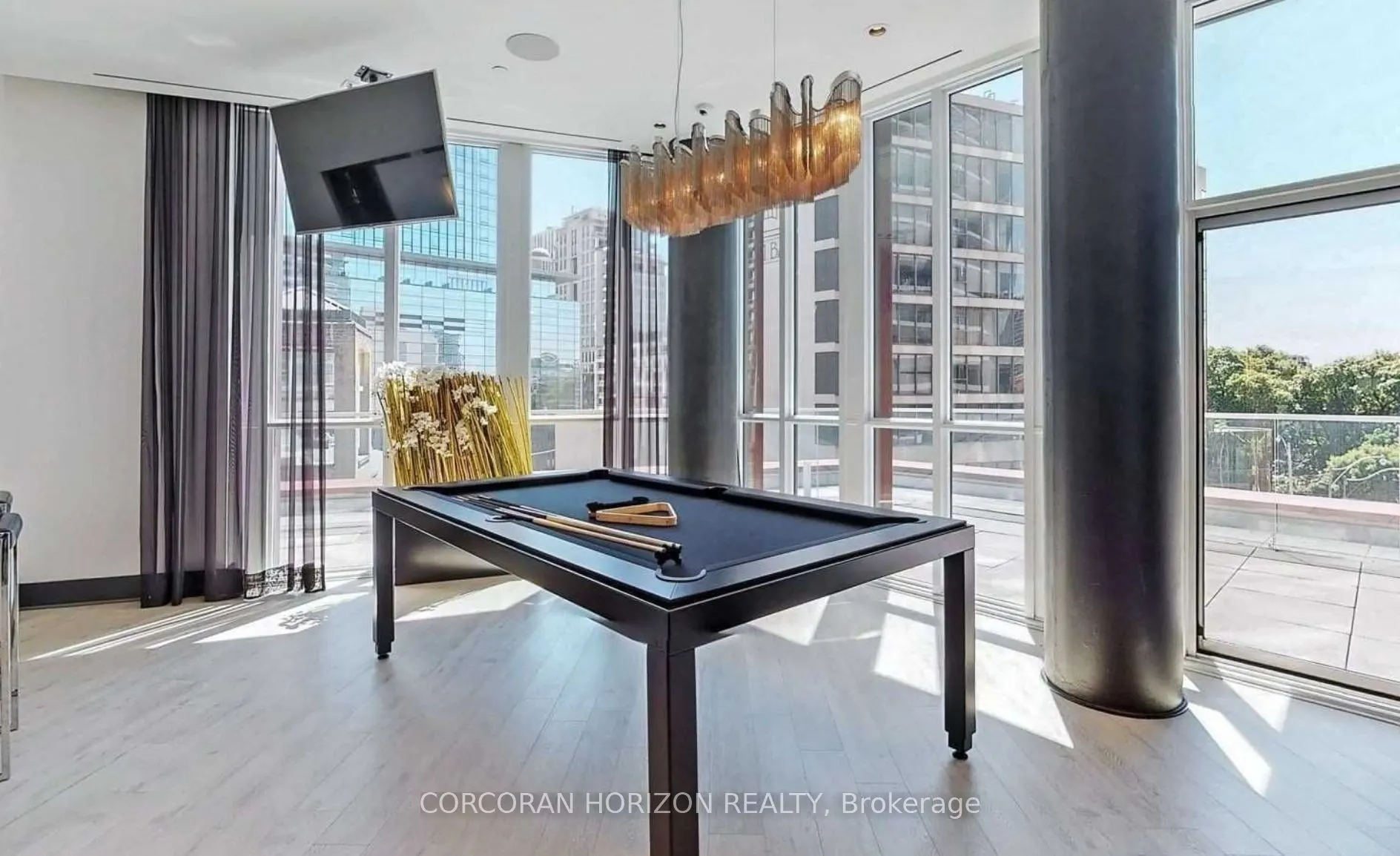 32 Davenport Road, #306