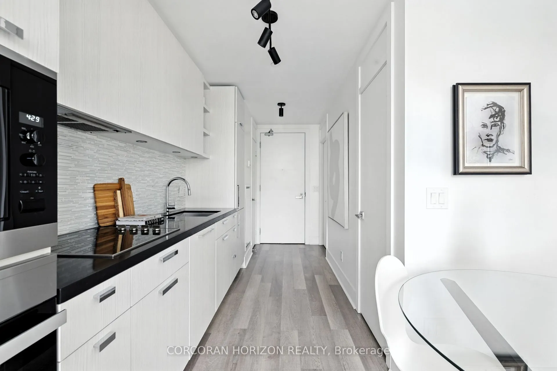 32 Davenport Road, #306