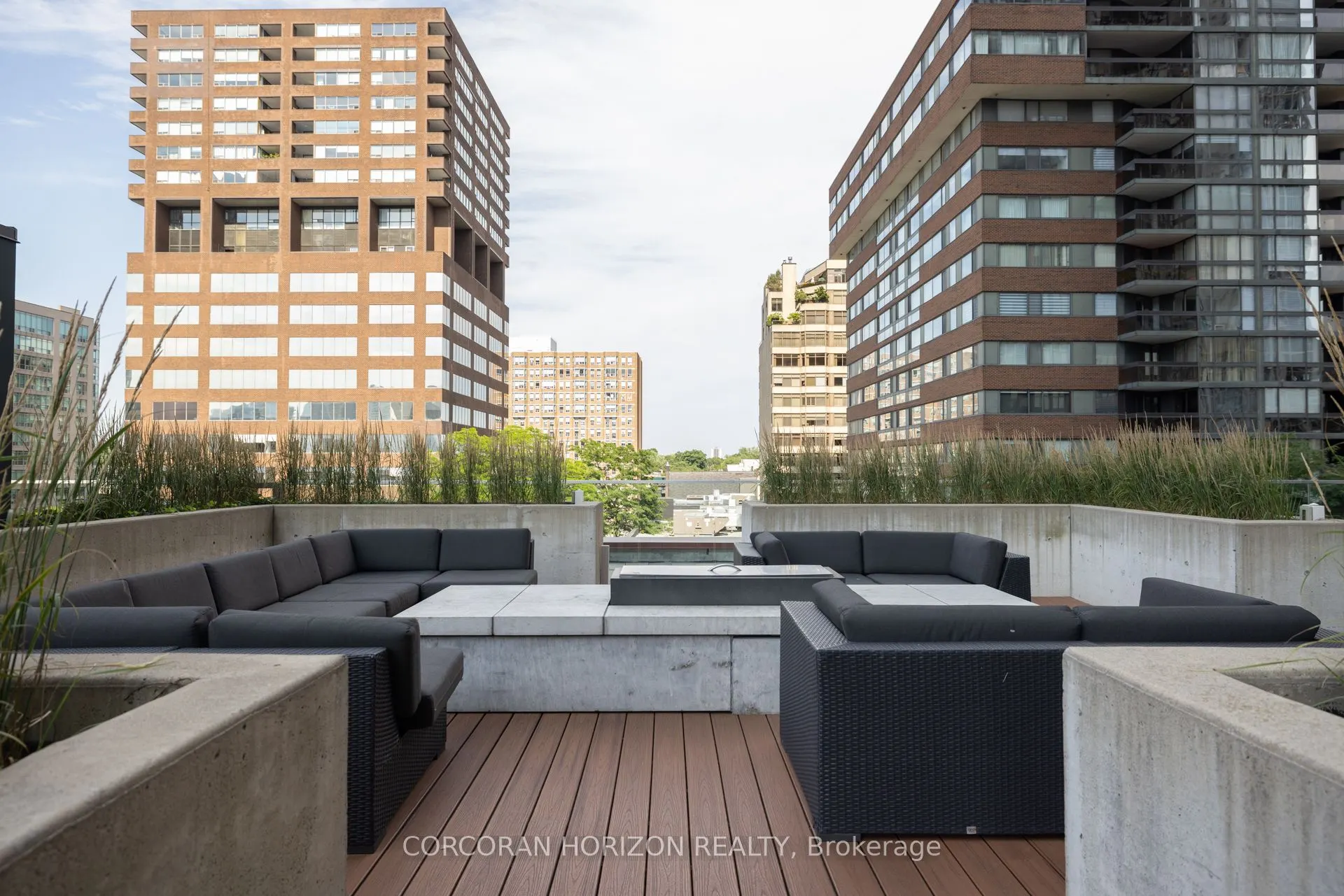 32 Davenport Road, #306