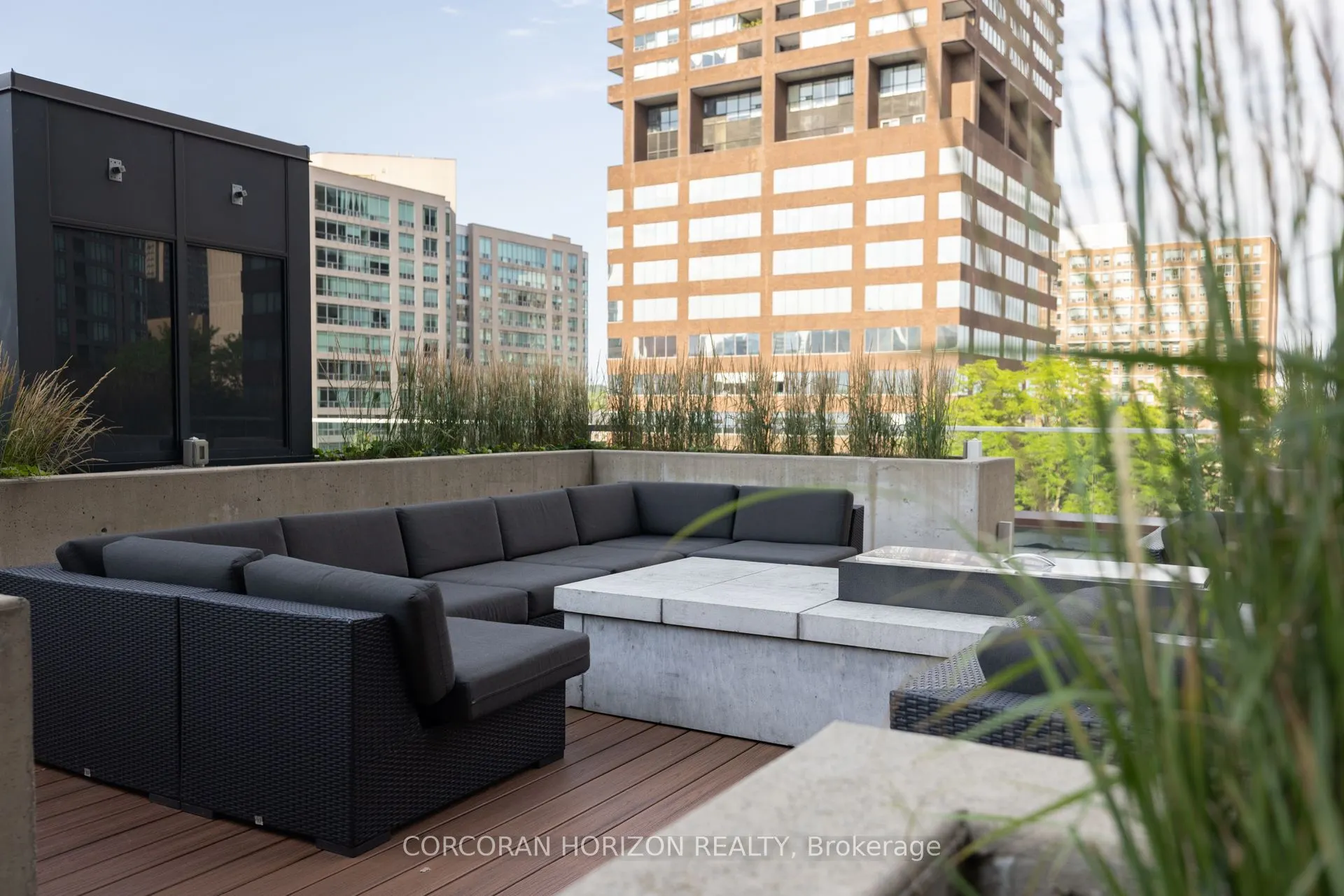 32 Davenport Road, #306
